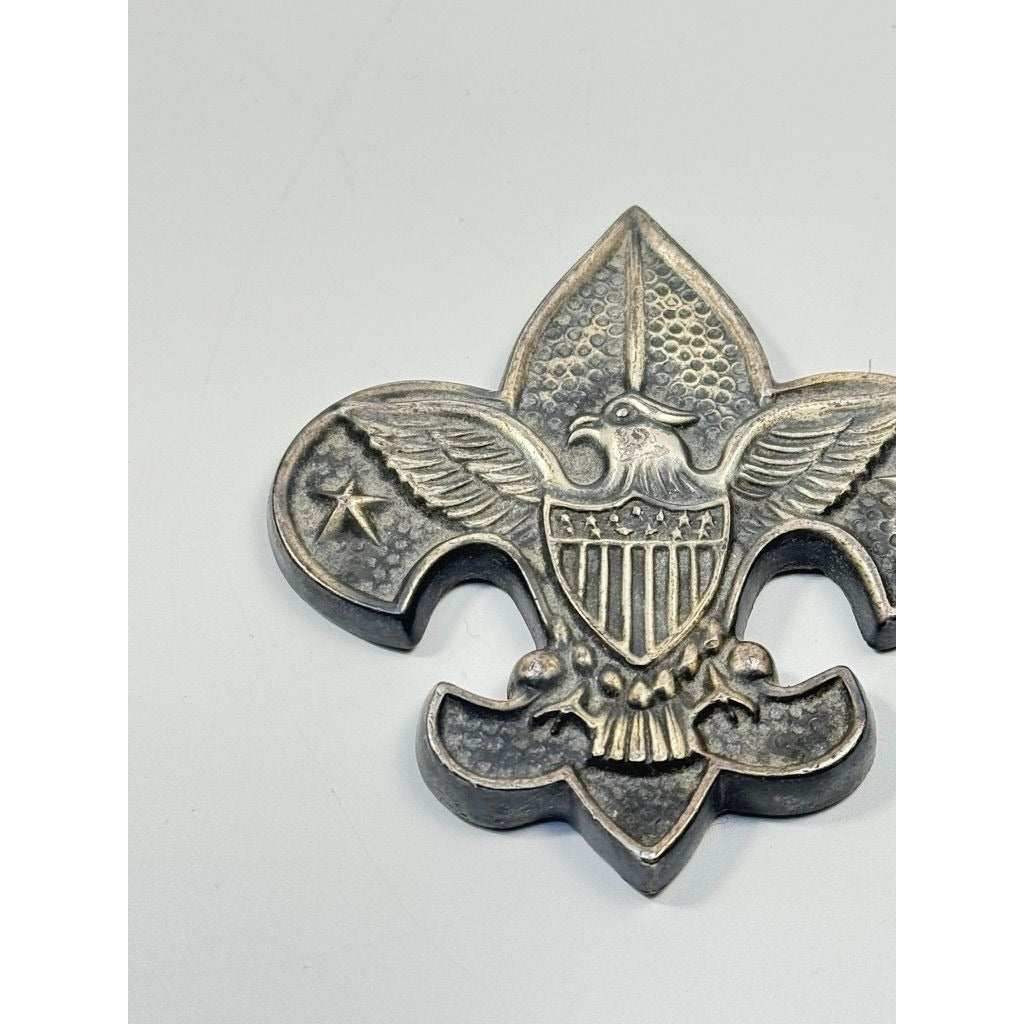 Paperweight Boy Scouts of America Fleur-de-Lis Felt Back Office Desk Decor Collectible Accents Heavy Metal