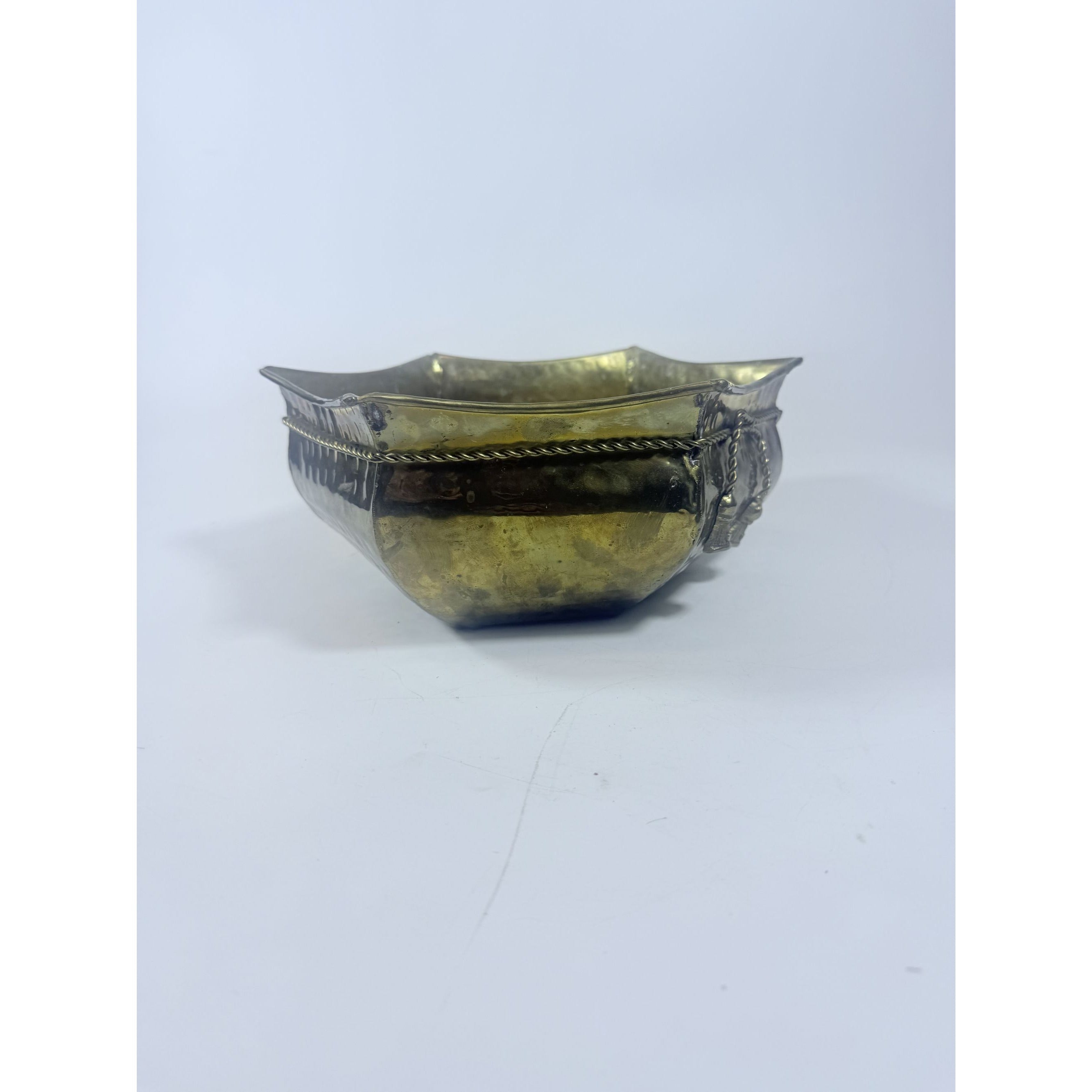 Jardiniere Planter Cache Pot Hammered Brass Rope Tassel Houseplant Floral Arrangement Vintage Table Home Decor Traditional Grand Millennial