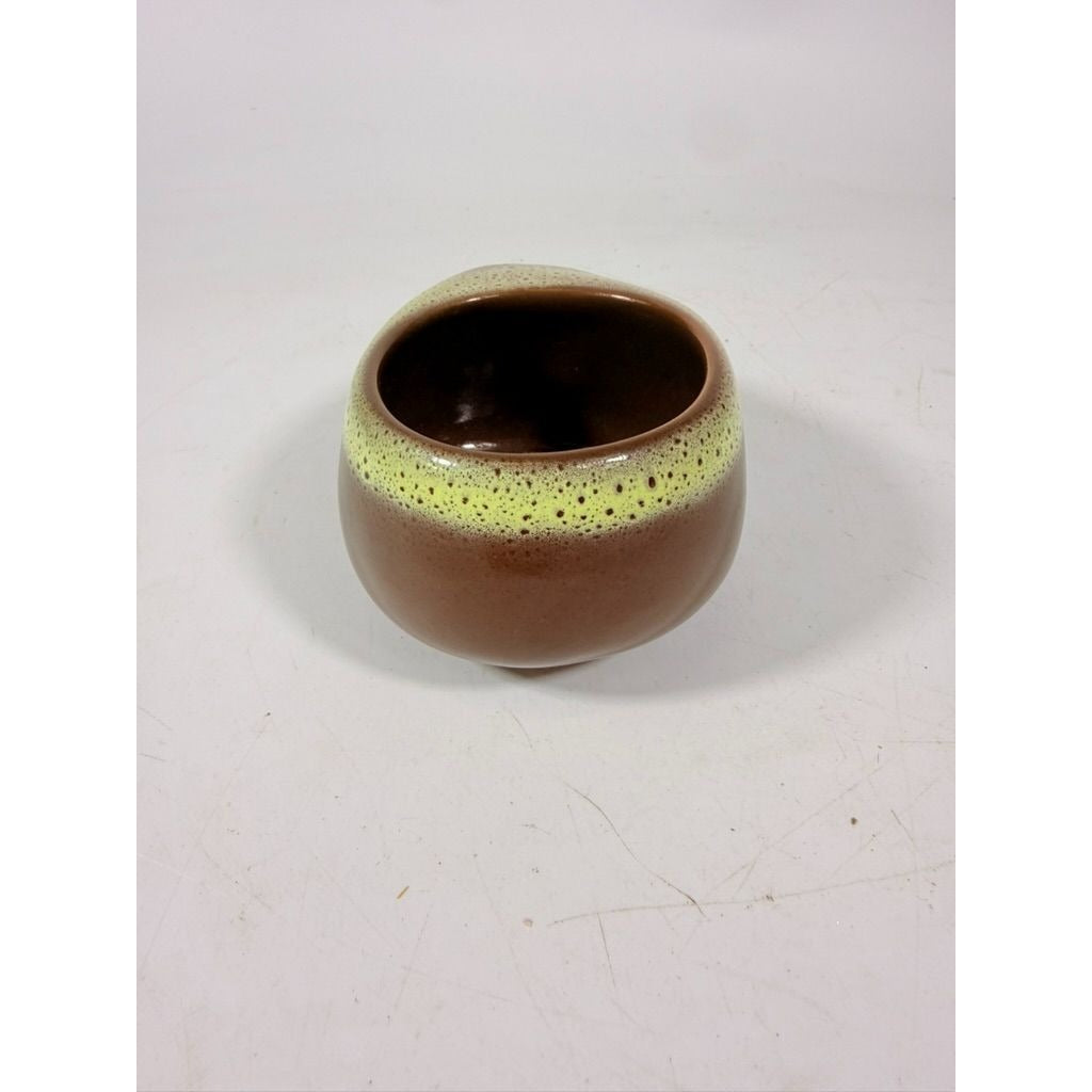 Coffee Tea Mugs Cups Tamac Pottery Frosty Fudge Brown Set 4 Perry Oklahoma Mid Century MCM 1950s abstract biomoric One Hander