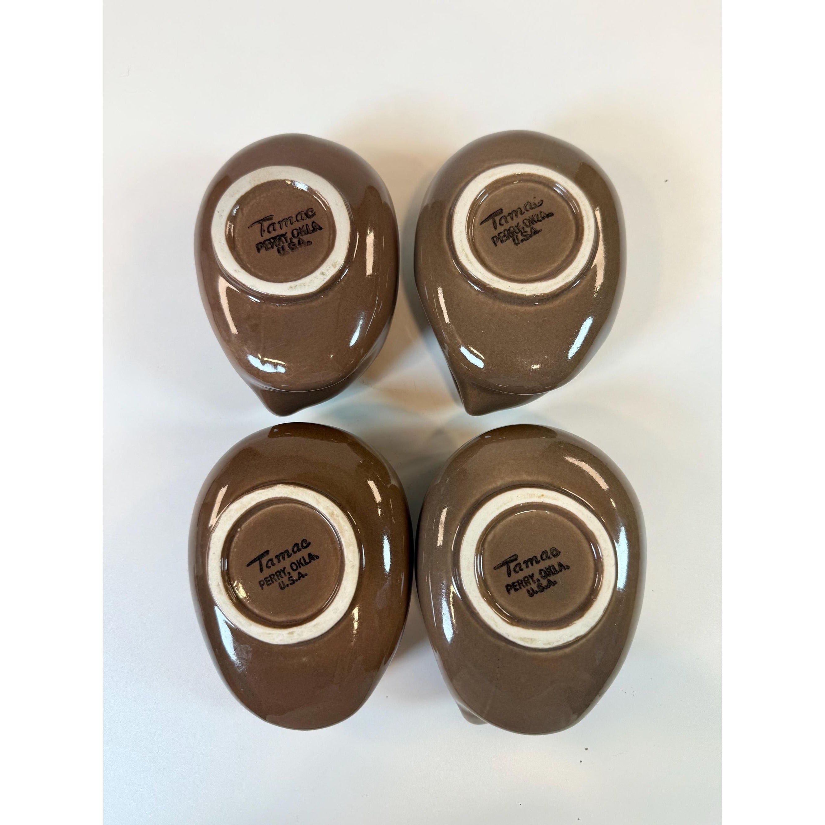 Coffee Tea Mugs Cups Tamac Pottery Frosty Fudge Brown Set 4 Perry Oklahoma Mid Century MCM 1950s abstract biomoric One Hander