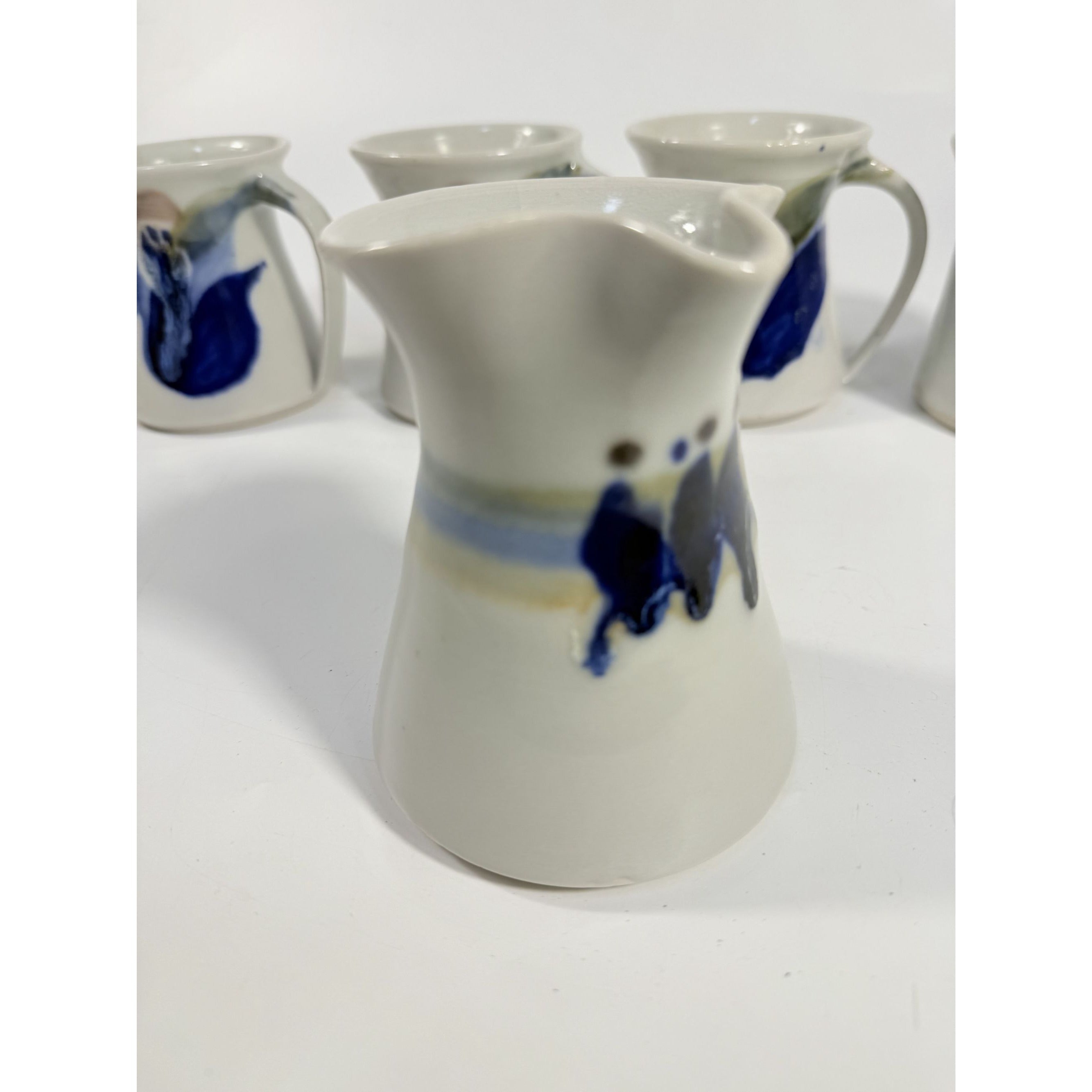 Pottery Mugs Set 4 Creamer Ardens Hill North Carolina Ceramics Vintage Hand Thrown Drip Glaze Design Replacement China Cream Blue Earthtone