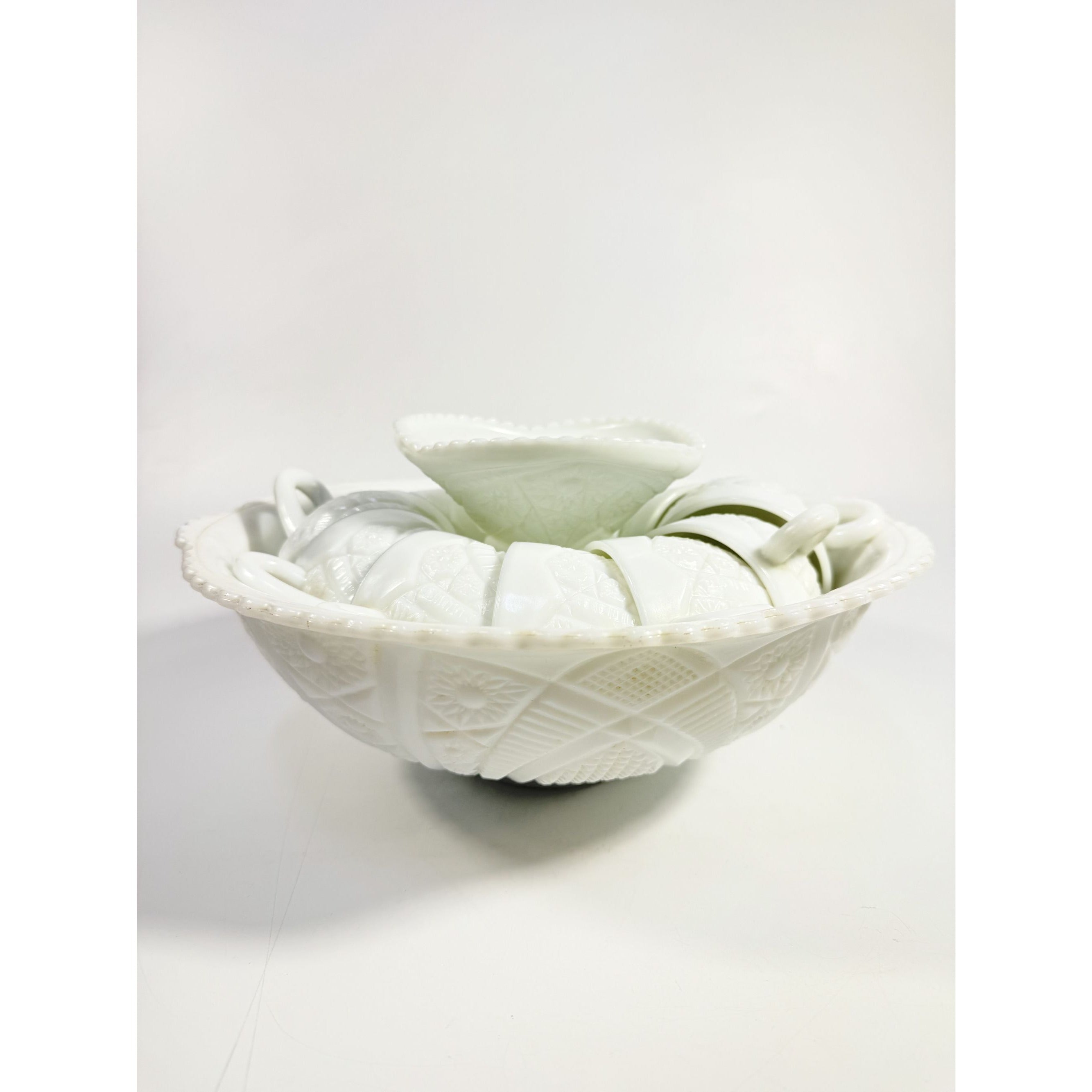 Pedestal Punch Bowl White Milk Glass Daisy and Button Thatcher Mckee Concord 12 Cups Mugs Hostess Party Serving Barware Wedding Vintage