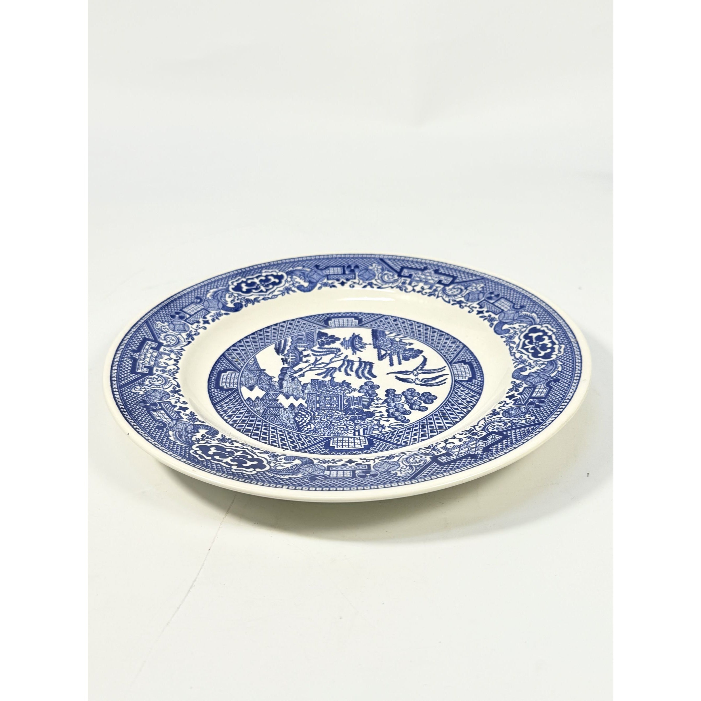 Luncheon Side Plate Vintage Blue Willow Ware Royal USA 9" Chinosiere Replacement China Oriental Traditional Gallery Wall