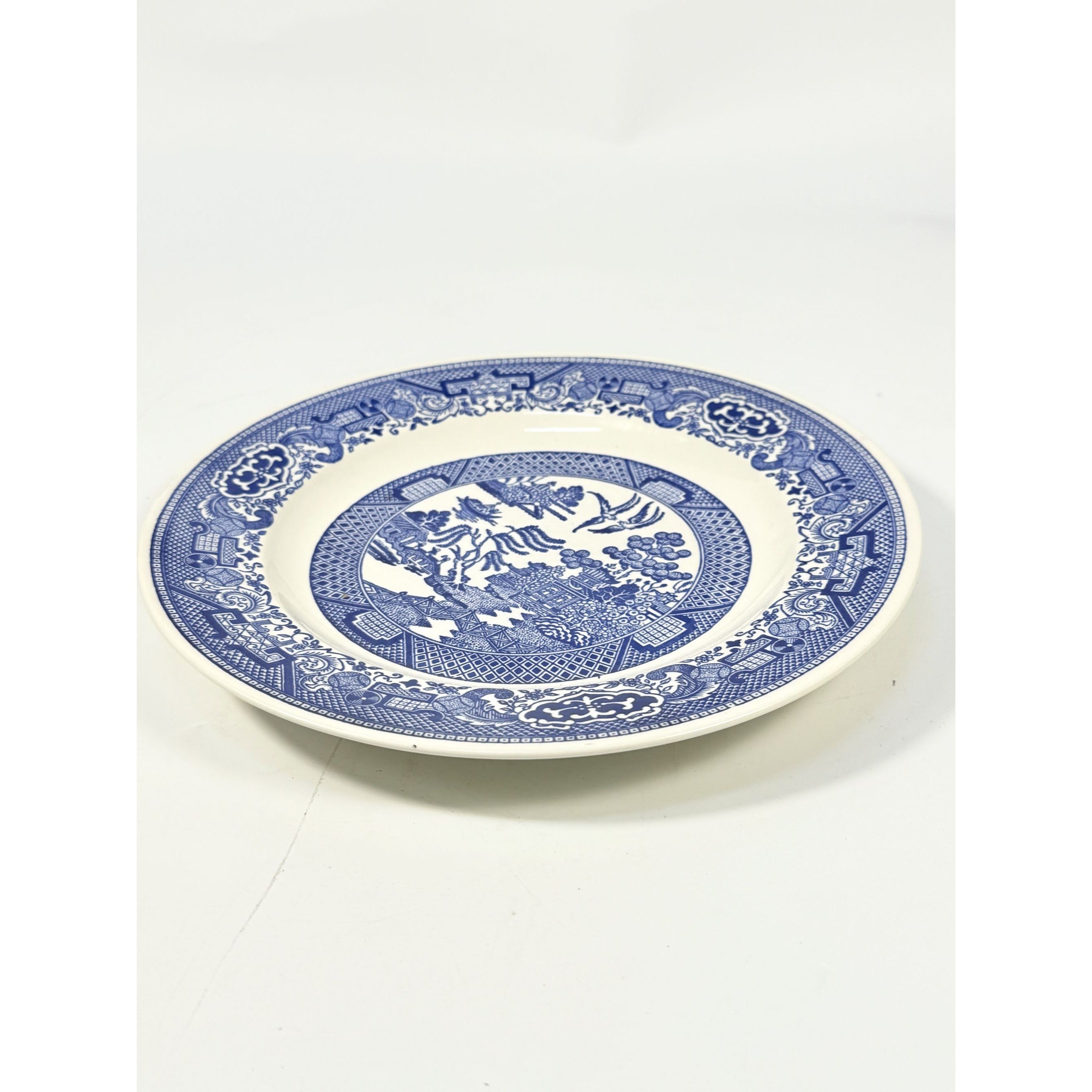 Luncheon Side Plate Vintage Blue Willow Ware Royal USA 9" Chinosiere Replacement China Oriental Traditional Gallery Wall