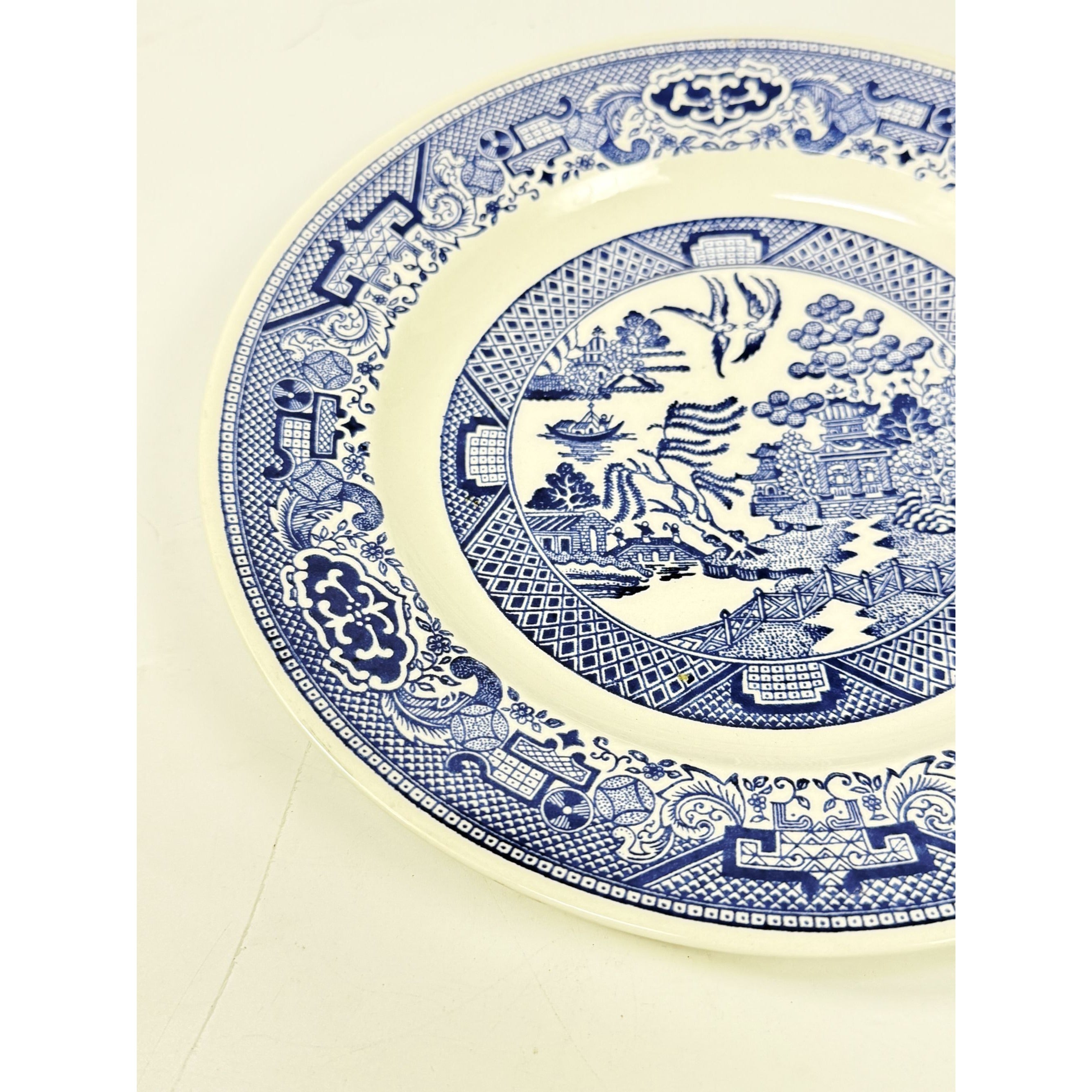 Luncheon Side Plate Vintage Blue Willow Ware Royal USA 9" Chinosiere Replacement China Oriental Traditional Gallery Wall