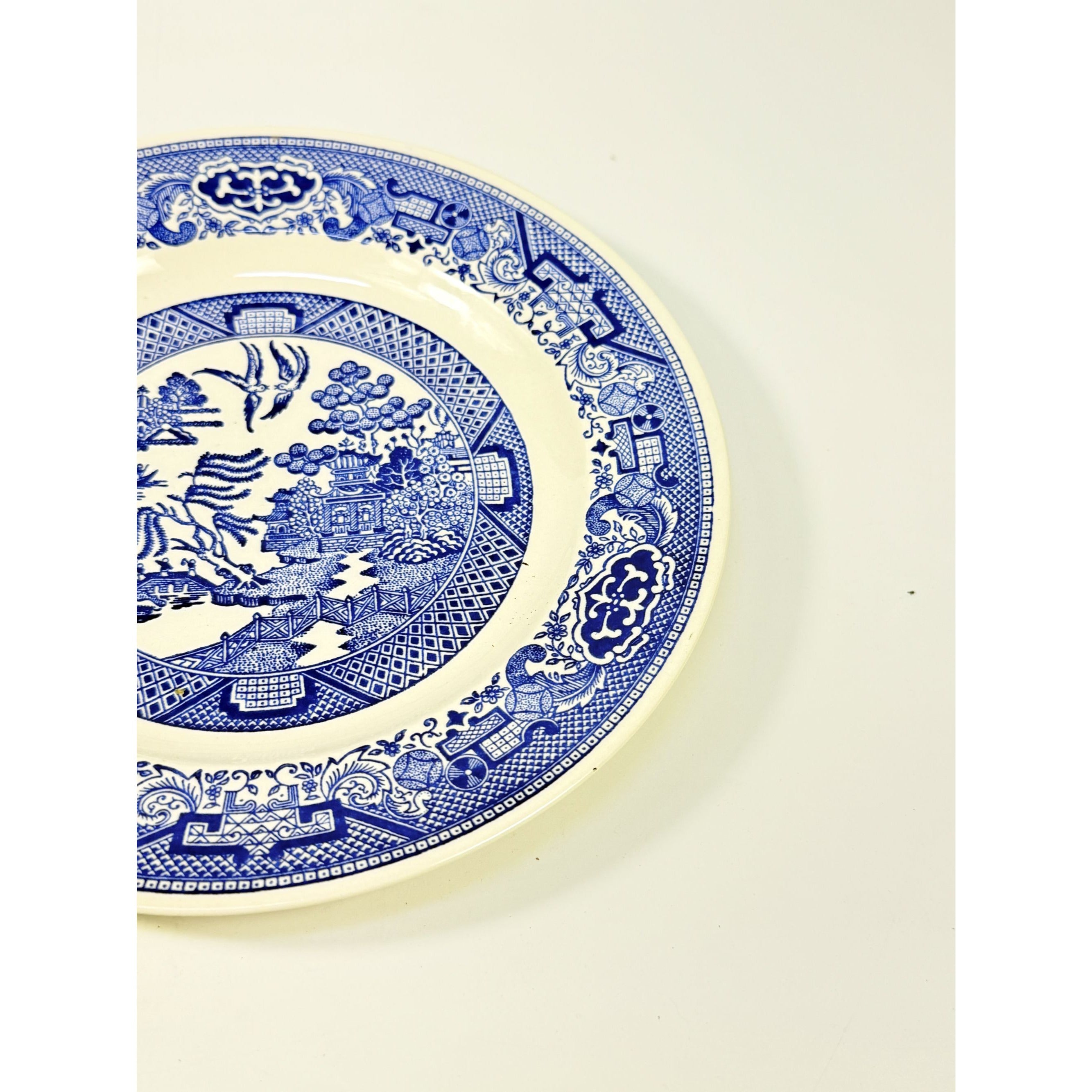 Luncheon Side Plate Vintage Blue Willow Ware Royal USA 9" Chinosiere Replacement China Oriental Traditional Gallery Wall