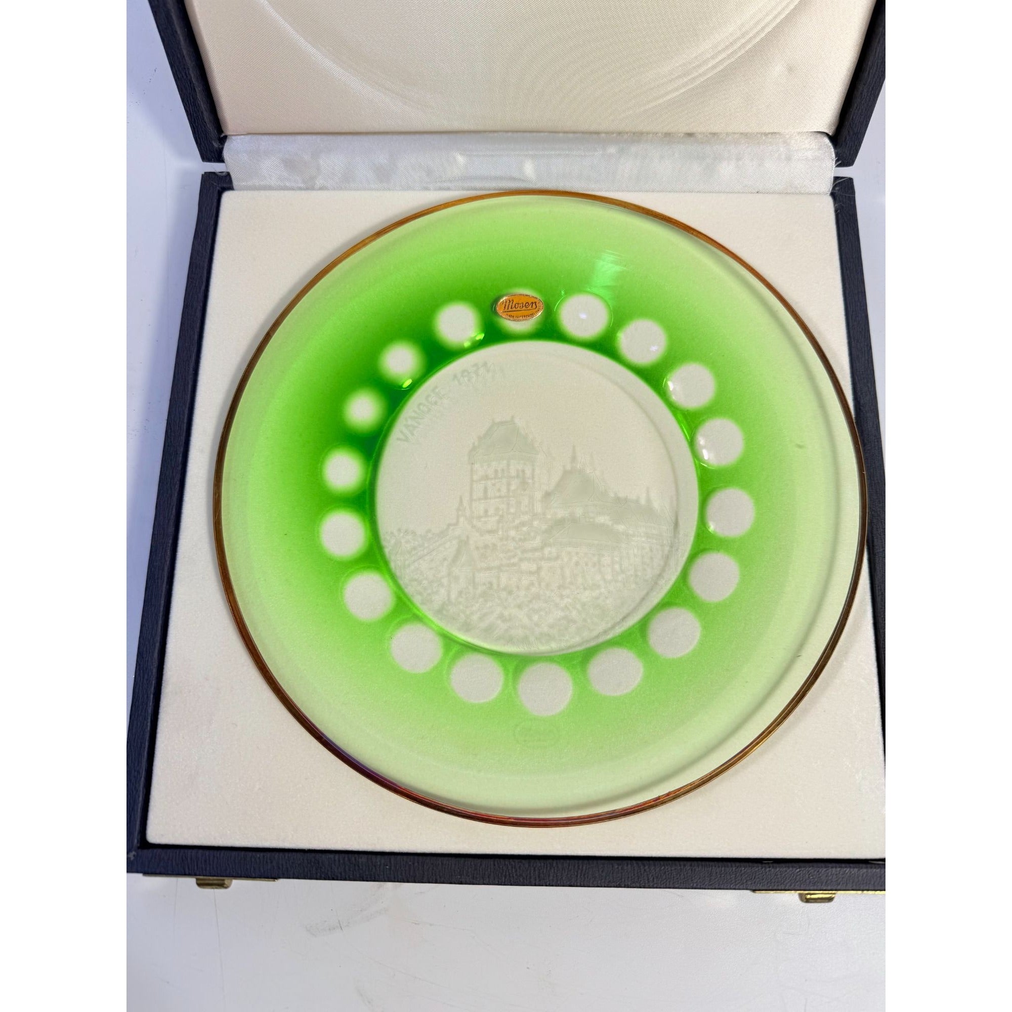 Collector Christmas Plate Green Moser Glass 1971 Vanoce Karlstein Castle Etched Limited Edition Czech Republic Original Box