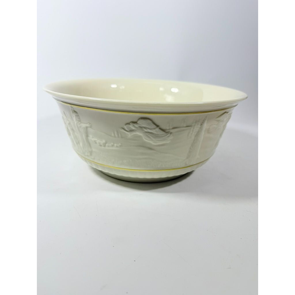 Lenox Gold Trim Nativity Bowl Elegant Christmas Holiday Decorative Display Salad Serving Ivory 1991