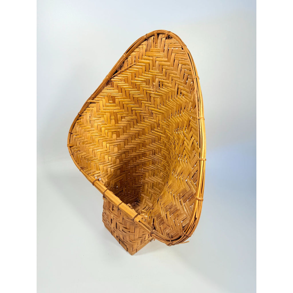 Wicker Rattan Basket Planter Pot Fan Back Spade Hand Woven Retro Boho Mid Century Home Porch Bathroom Decor Decorative Accents