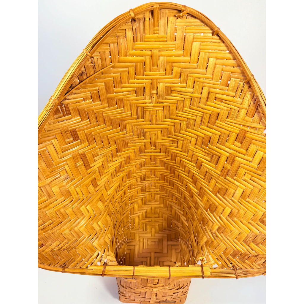 Wicker Rattan Basket Planter Pot Fan Back Spade Hand Woven Retro Boho Mid Century Home Porch Bathroom Decor Decorative Accents