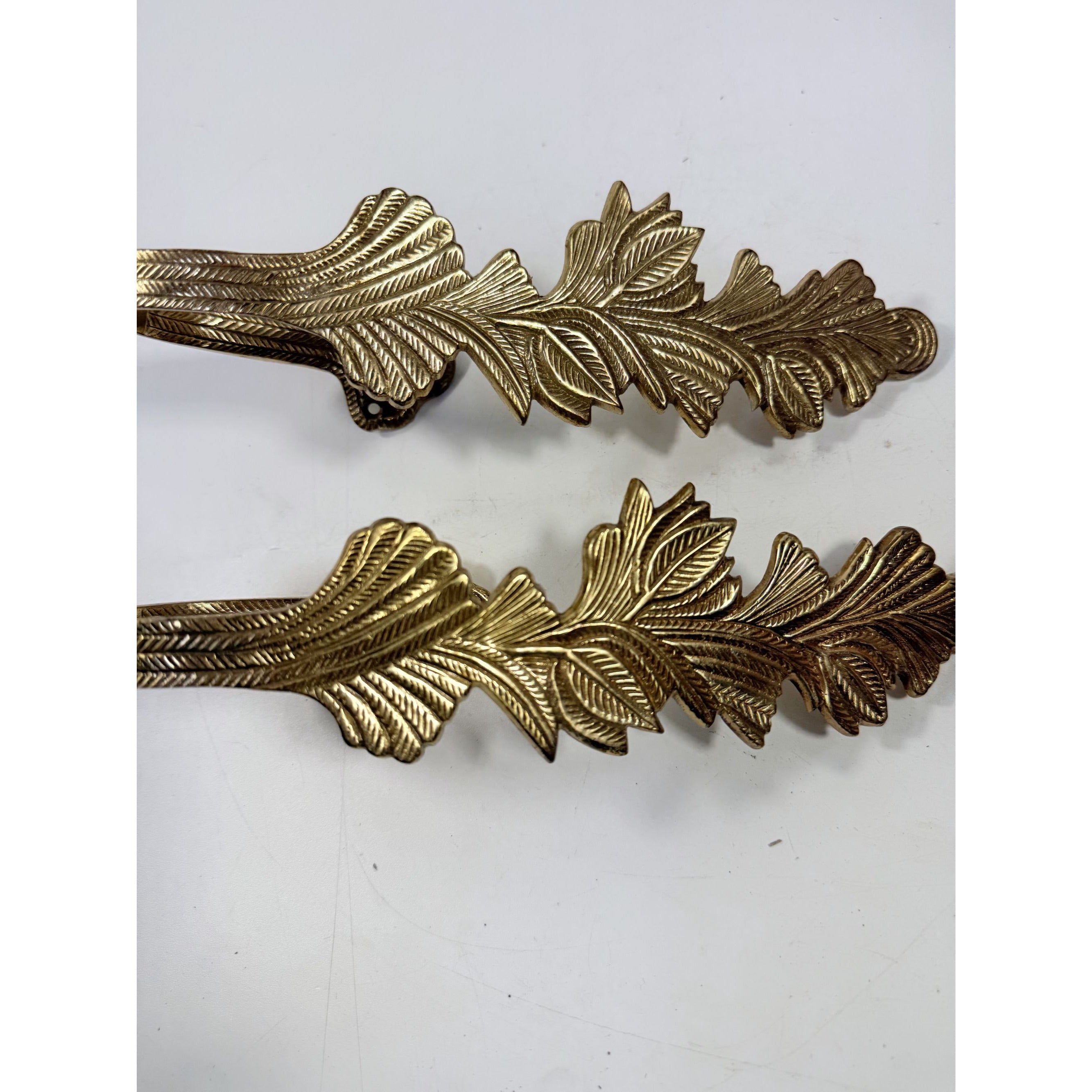 Curtain Tieback Solid Brass Elongated Leaf Pair Set Vintage Solid Brass Ornate Floral Home Decor Decorative Window Accents Grand Millennial