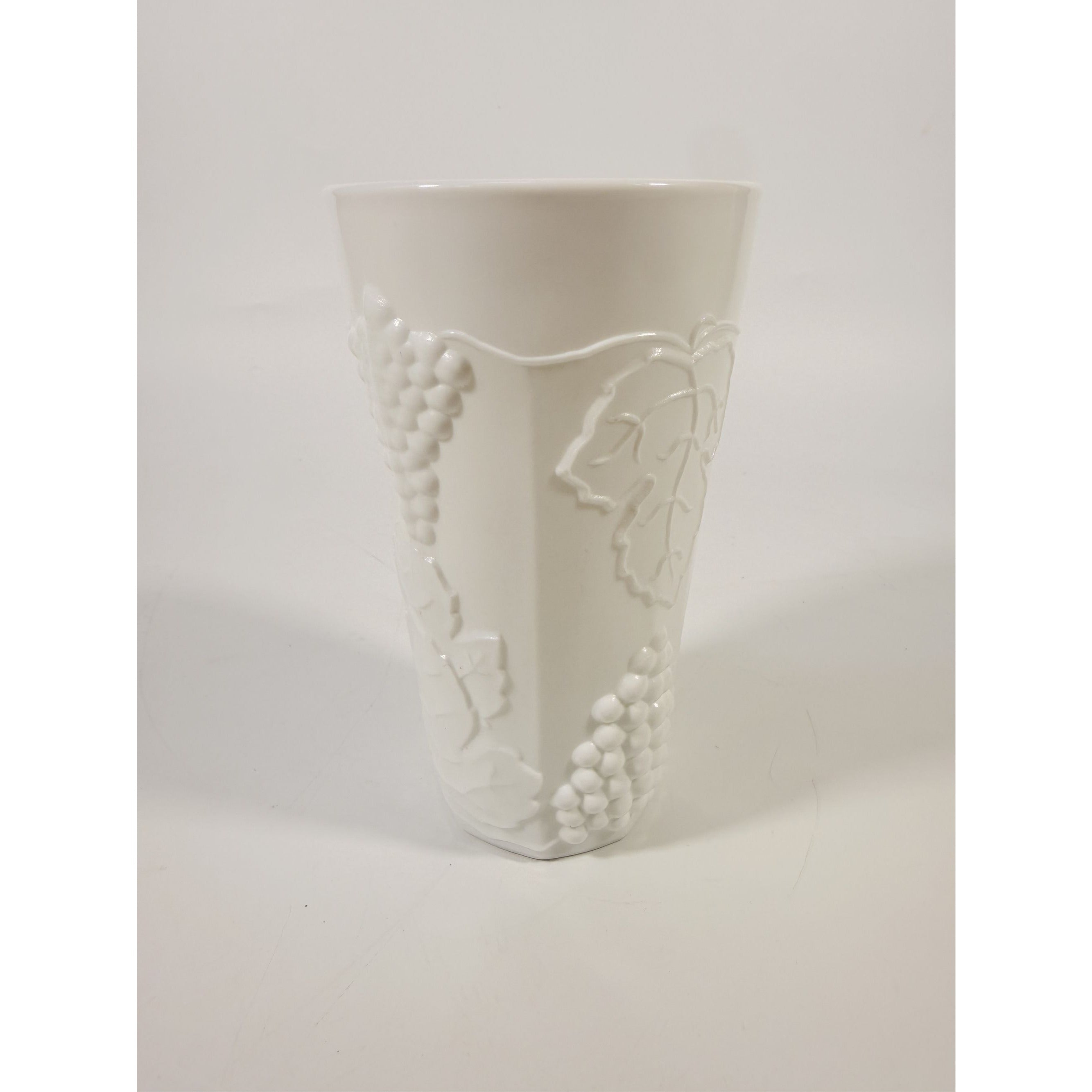 Tumblers Drinking Water Ice Tea Glasses Milk Glass Indiana Grape Vintage 16 oz Classic Serving Replacement Glassware White Cottage Granny