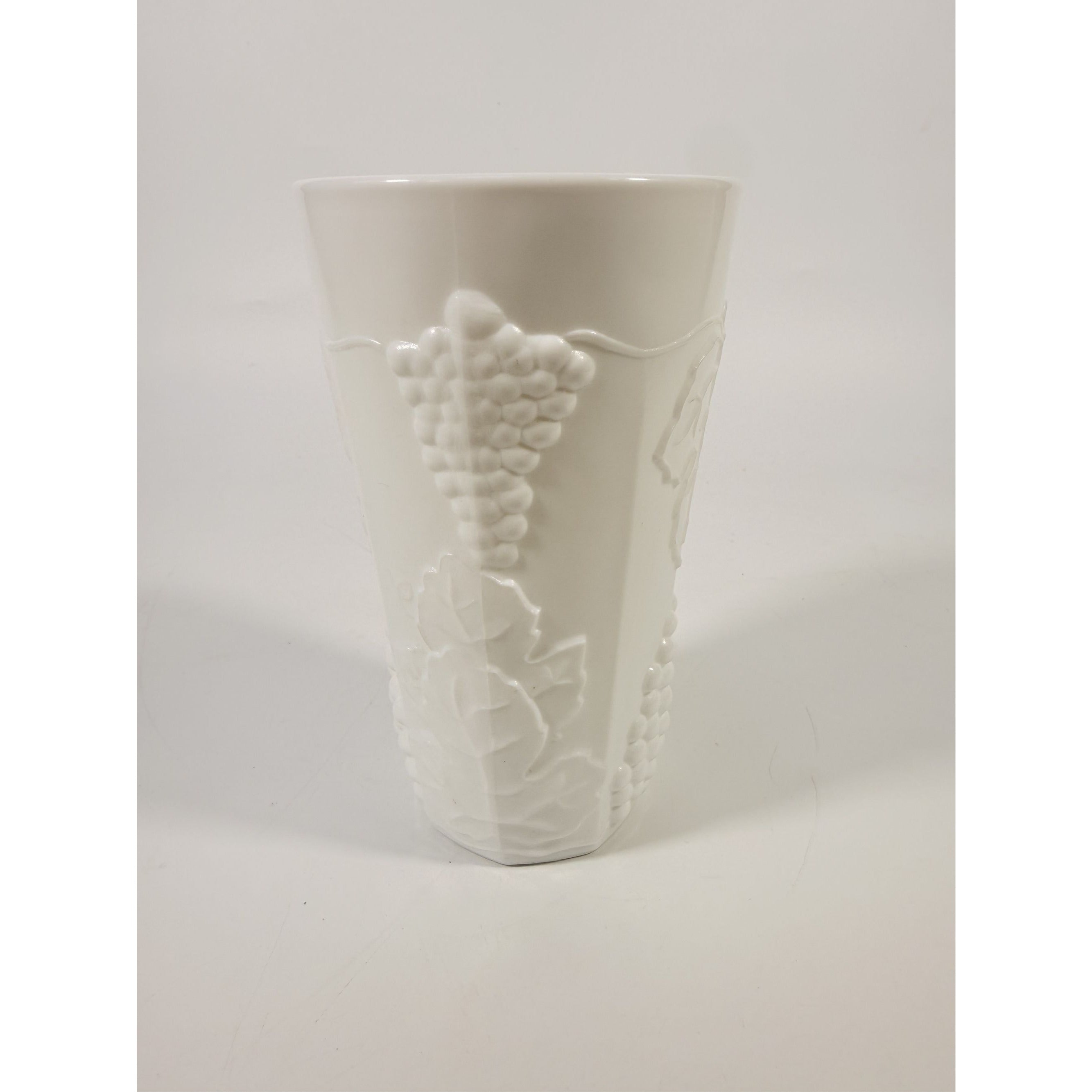 Tumblers Drinking Water Ice Tea Glasses Milk Glass Indiana Grape Vintage 16 oz Classic Serving Replacement Glassware White Cottage Granny