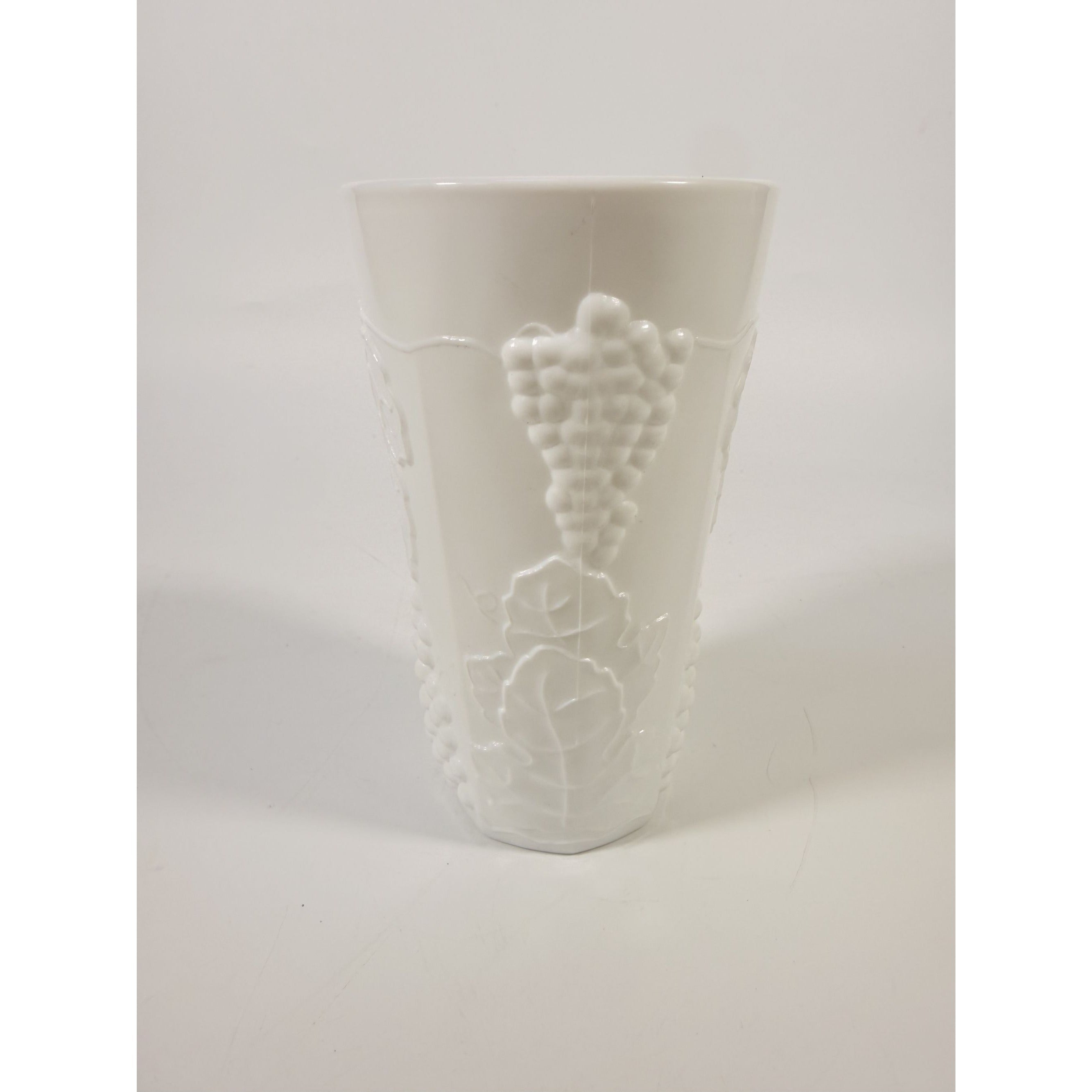 Tumblers Drinking Water Ice Tea Glasses Milk Glass Indiana Grape Vintage 16 oz Classic Serving Replacement Glassware White Cottage Granny