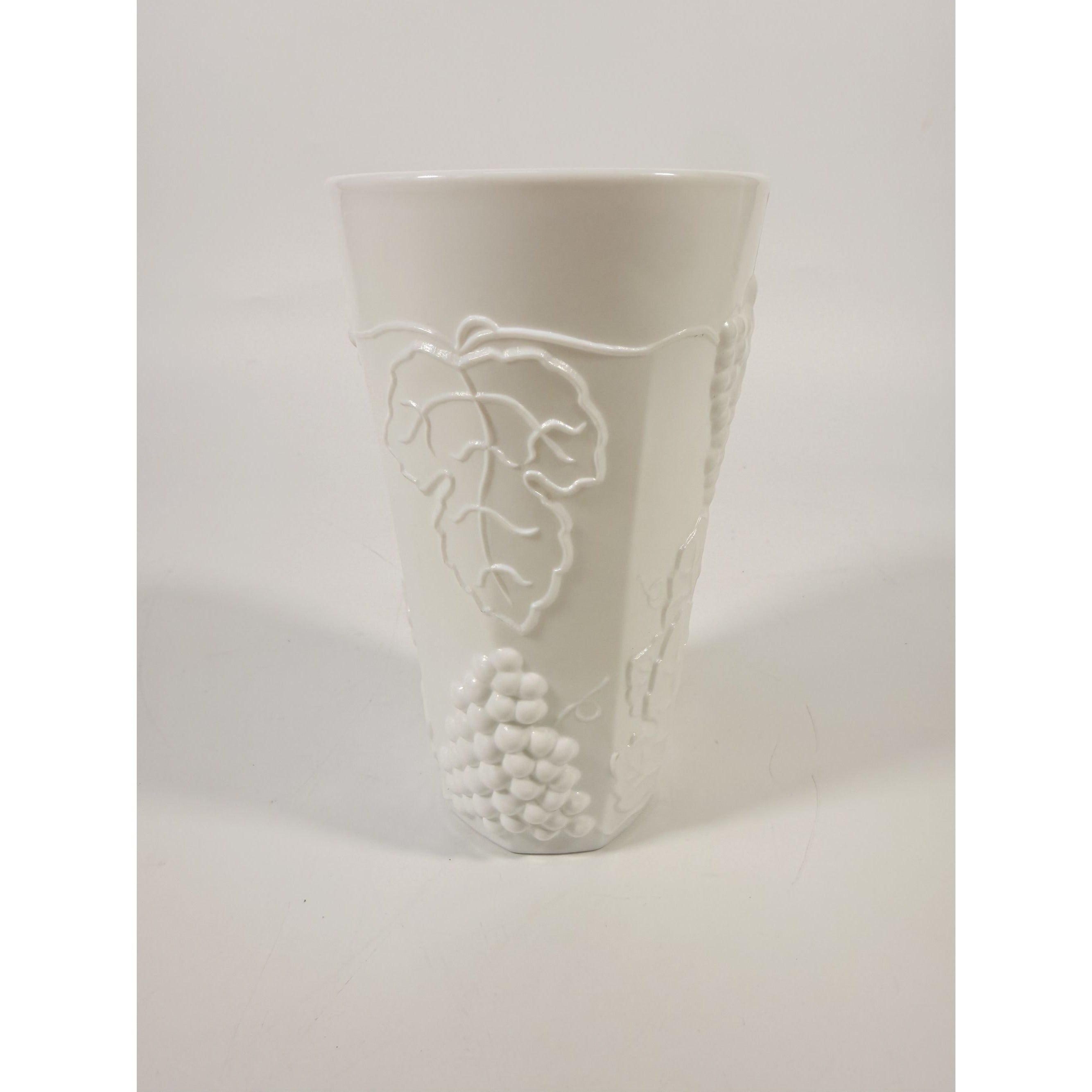 Tumblers Drinking Water Ice Tea Glasses Milk Glass Indiana Grape Vintage 16 oz Classic Serving Replacement Glassware White Cottage Granny
