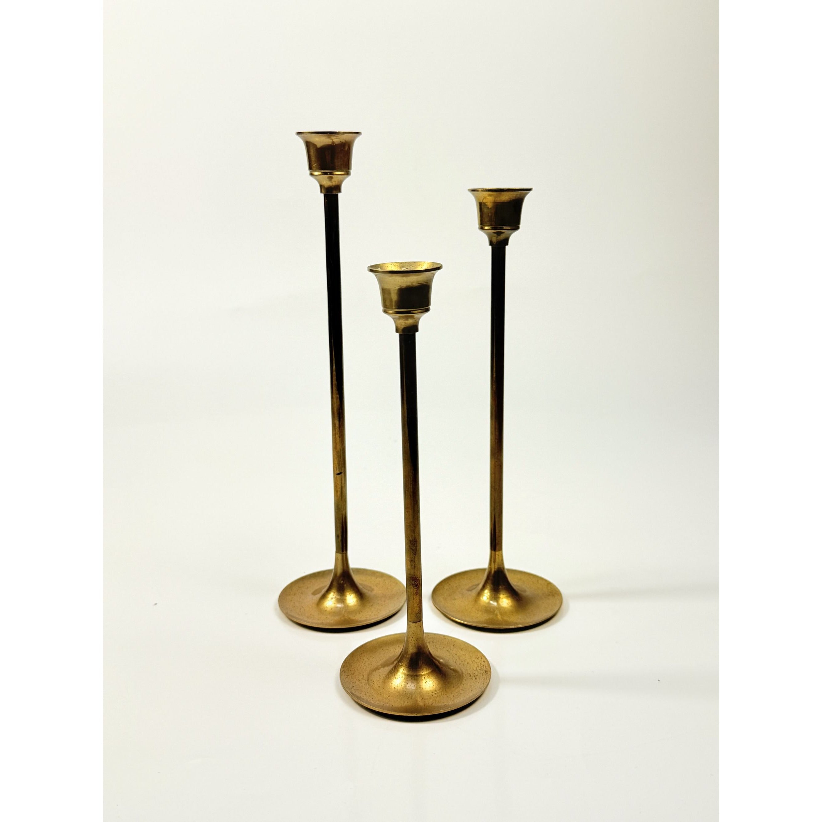Brass Taper Candle Holders Tulip Shaped Vintage Set 3 Home Shelf Table Decor Wedding Decorative Accents Gold Made in Taiwan