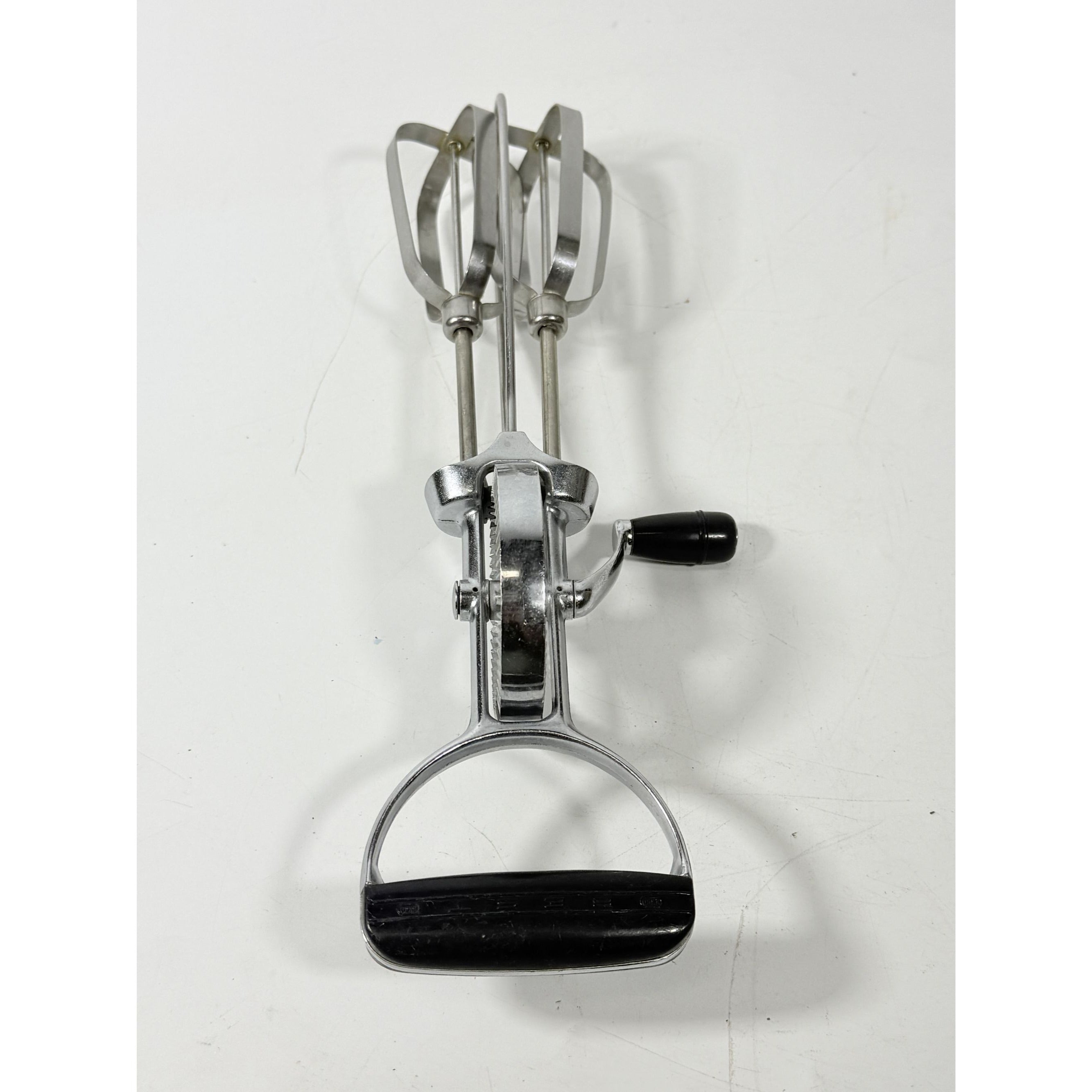 Egg Beater Manual Mixer Flint Ecko Best Staineless Steel Blades USA Hand Crank Kitchenware Cooking Tools Utencils Mid Century Cookware