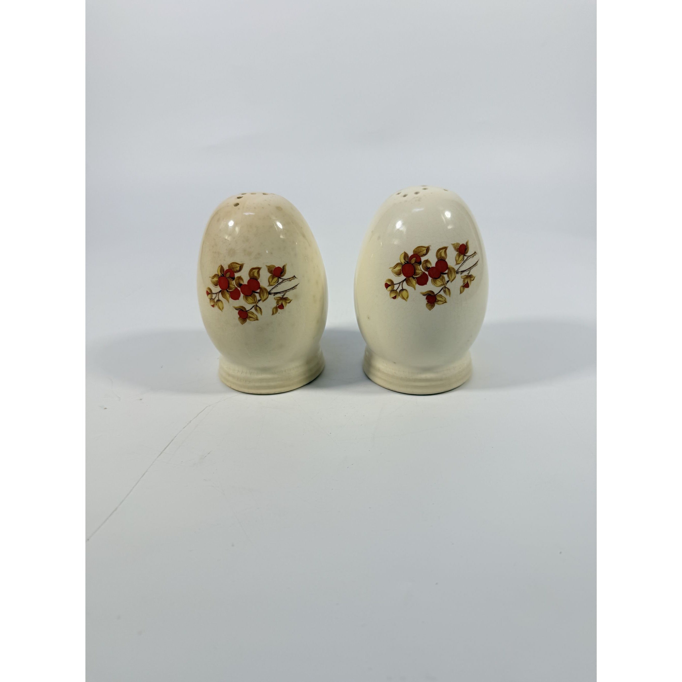 Ironstone Salt & Pepper Shakers Universal Cambridge Bittersweet Red Flower 1940's Vintage Cork Stopper Kitchenware Collectible Home