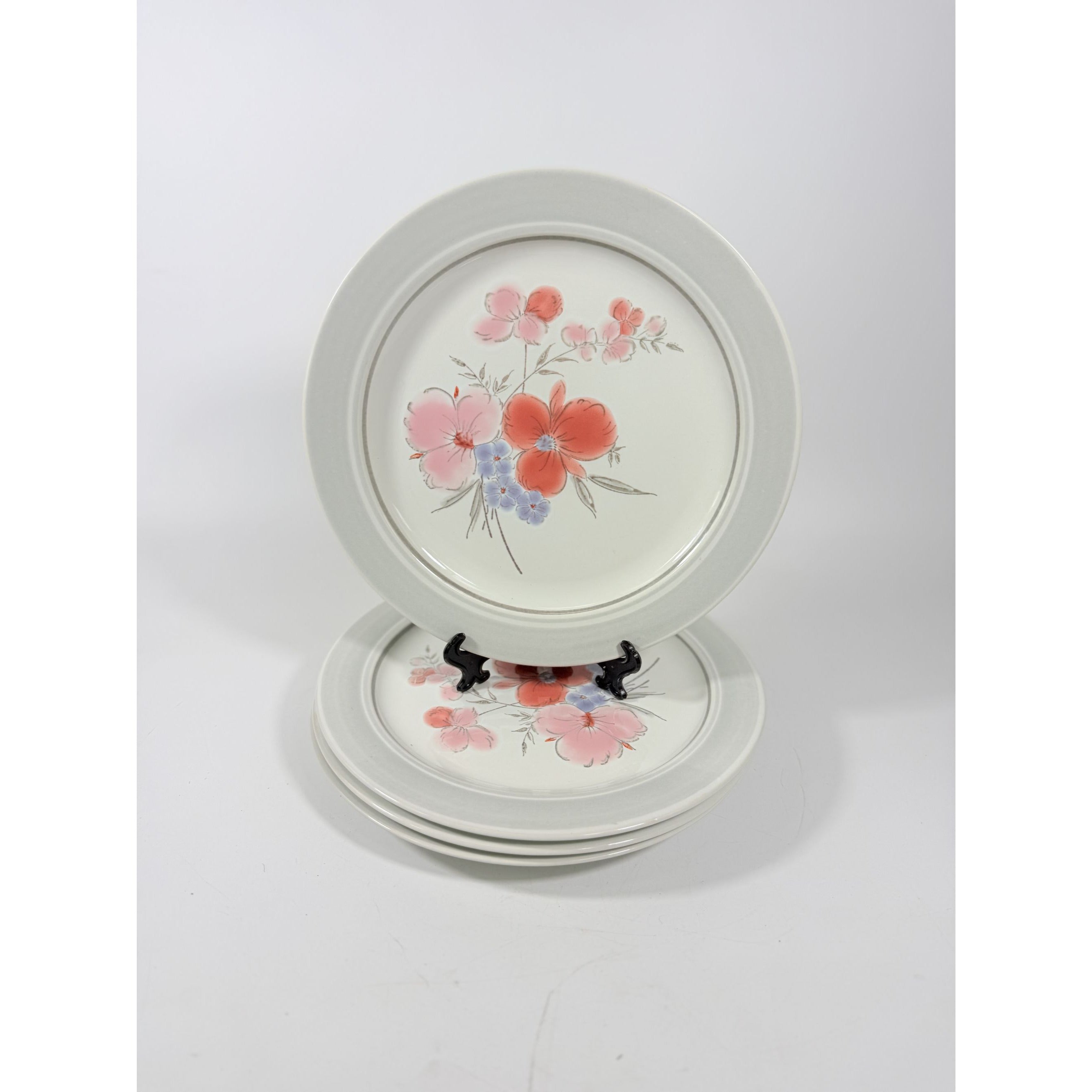 Stoneware Dinner Plates Set 4 Galleria Collections JMP 3 JMP Marketing 1985 Made in Japan Cottage Core Granny Core 70s retro Vintage