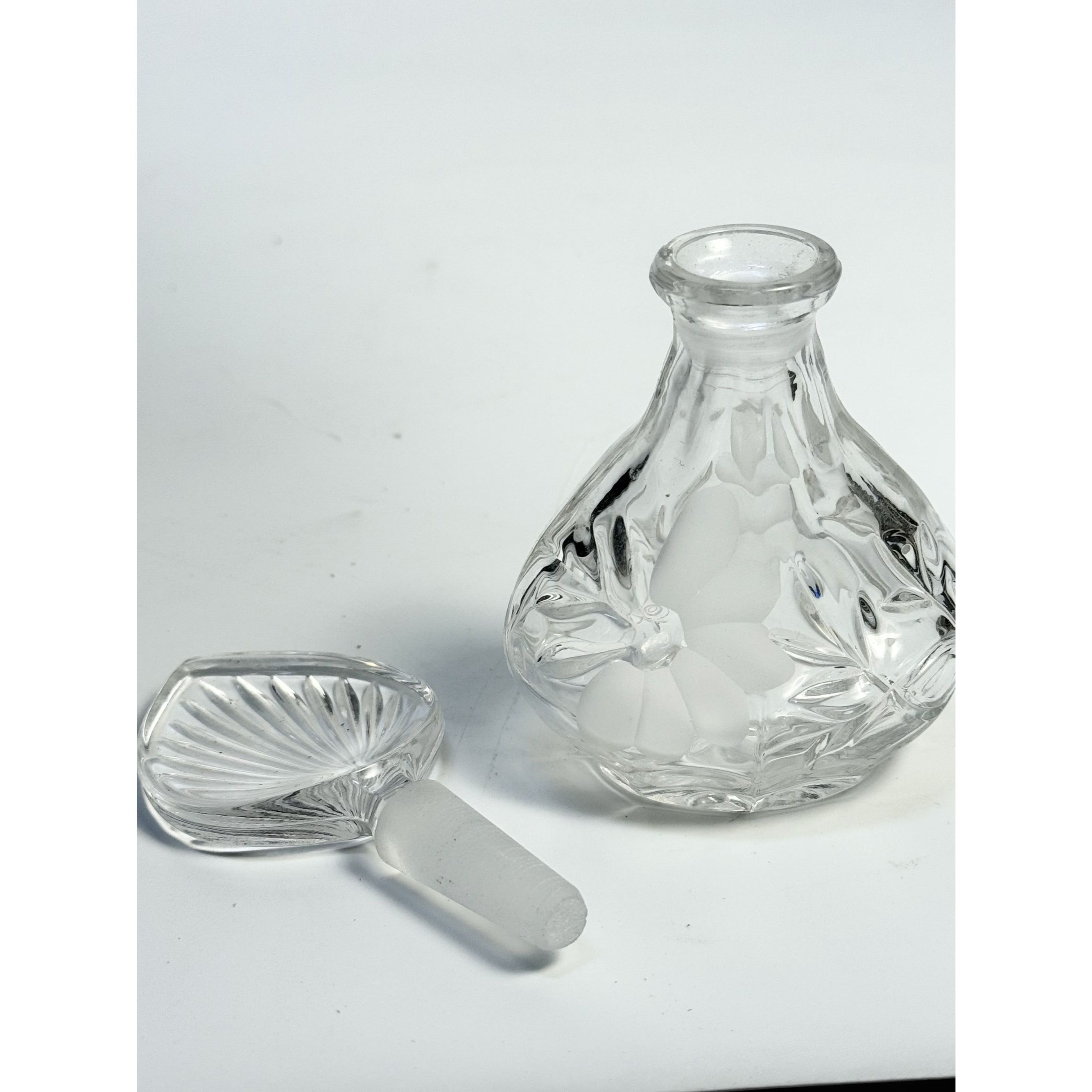Etched Perfume Bottle and Stopper Lead Crystal Princess House Vintage Heritage Romance Collection Boudier Vanity Collectible Glassware