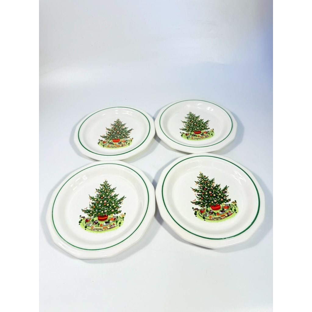 Pfaltzgraff Christmas Heritage 10” Dinner Plates Tree Holiday Vintage  Set 4 Replacement China Ironstone Seasonal Table Setting Traditional