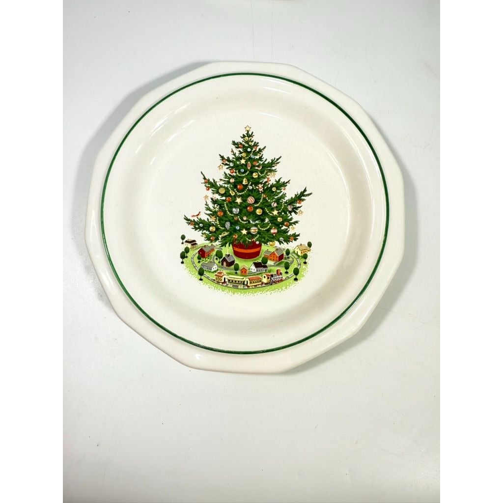 Pfaltzgraff Christmas Heritage 10” Dinner Plates Tree Holiday Vintage  Set 4 Replacement China Ironstone Seasonal Table Setting Traditional