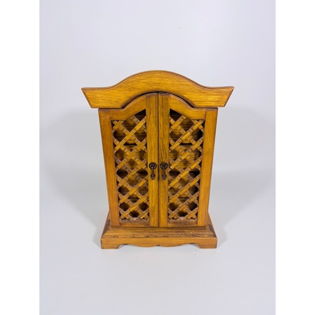Wood Musical Jewelry Box Royal Sealy Japan Lattice Doors Table top Dresser Boudior Storage Holder Cabinet Music Box