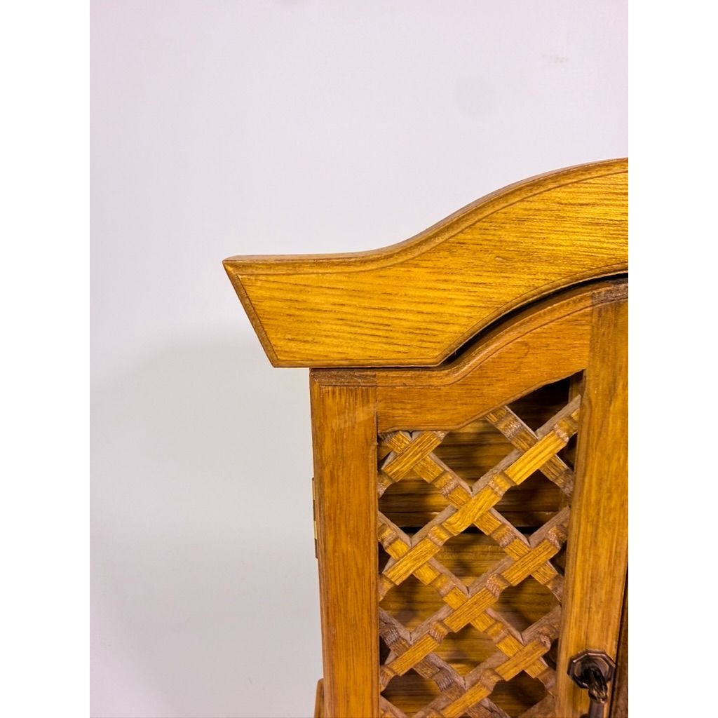 Wood Musical Jewelry Box Royal Sealy Japan Lattice Doors Table top Dresser Boudior Storage Holder Cabinet Music Box