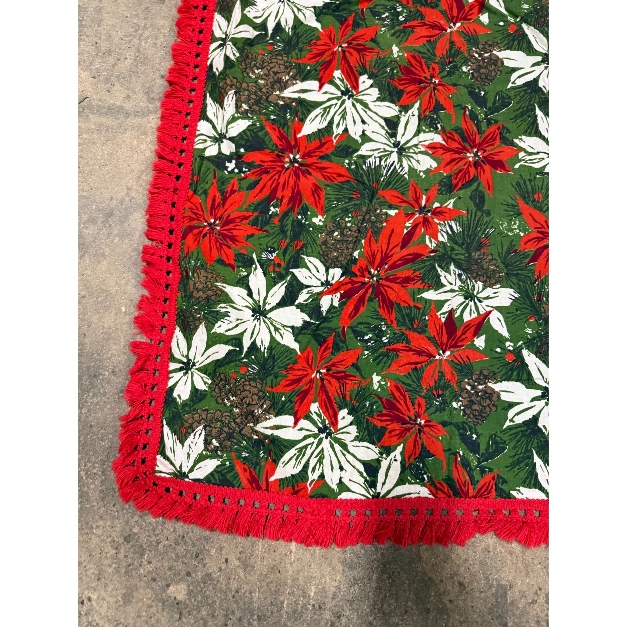 Christmas Poinsettia Fabric Table Cloth Linen Serving Kitchen Dining 70s Groovy Home Decor Fringe Trim