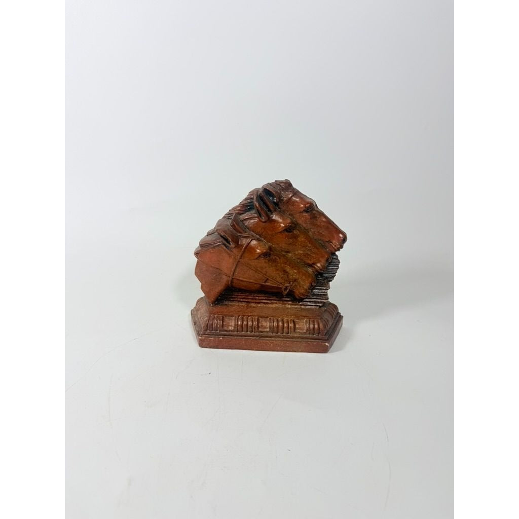 Horse Bookend Doorstop Equine Vintage Desk Office Resin Composite Western Triple Crown Study Library Bookshelf Home Decor Equestrian Gift