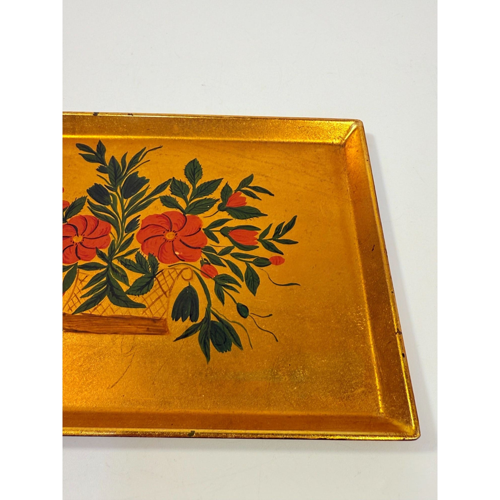 Floral Trinket Tip Tray DIsh Catch All Japanese Laquerware Gold Leaf Hand Painted Otagiri Japan Flowers Chionosiere Oriental Chinese