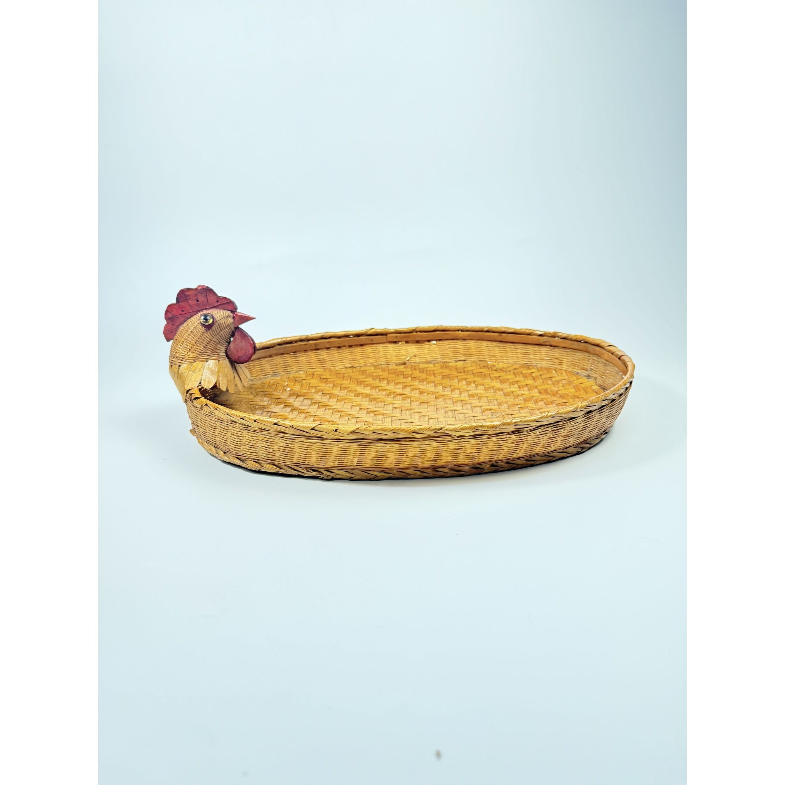 Wicker Rattan Woven Basket Platter Flat Chicken Head Kitchen Home Country Farmhouse Cottage Granny Core