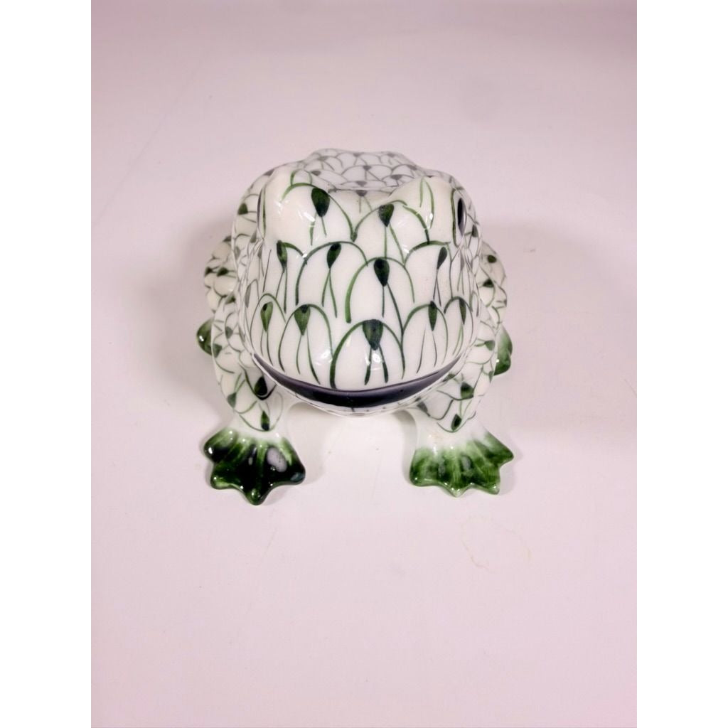 Porcelain Figurine Frog Statue Andrea by Sedak Green White Herend Style Hand Painted Home Decor Decorative Accent Collectibles