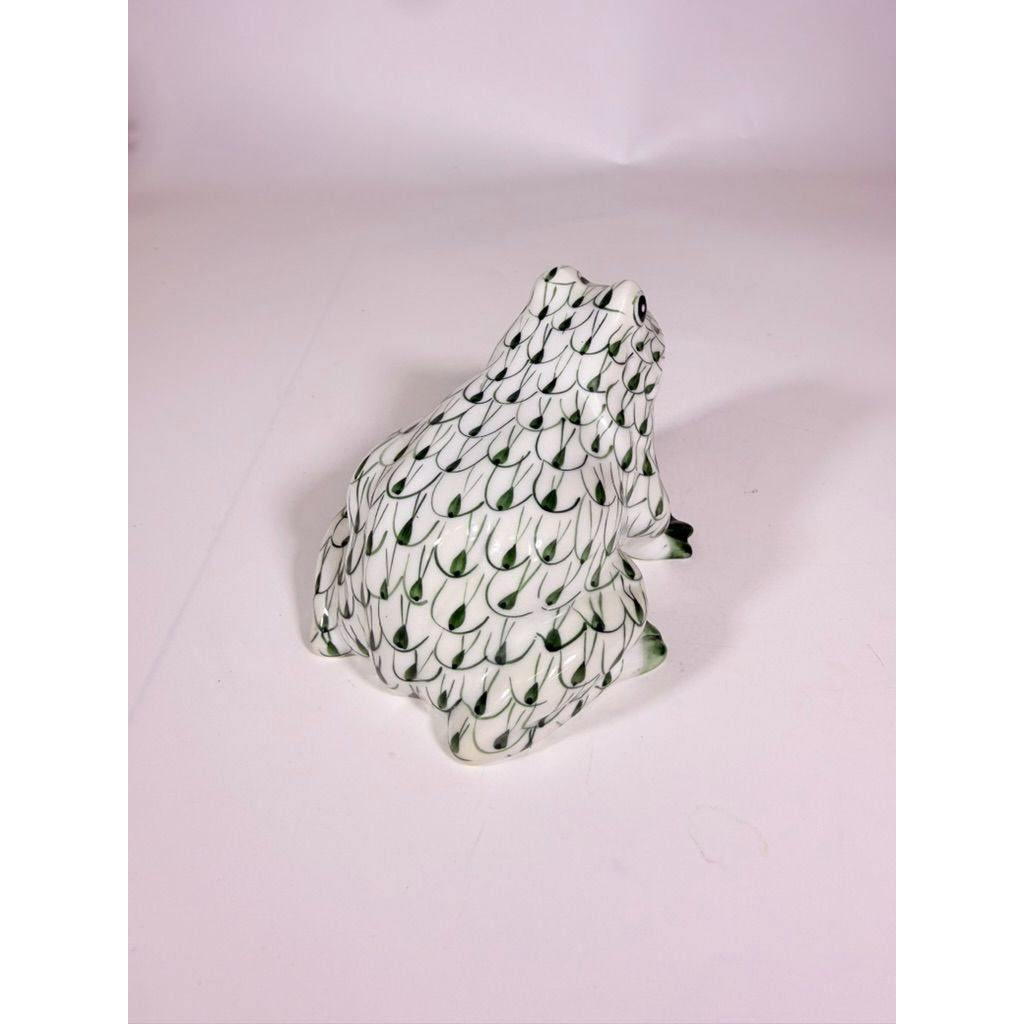 Porcelain Figurine Frog Statue Andrea by Sedak Green White Herend Style Hand Painted Home Decor Decorative Accent Collectibles
