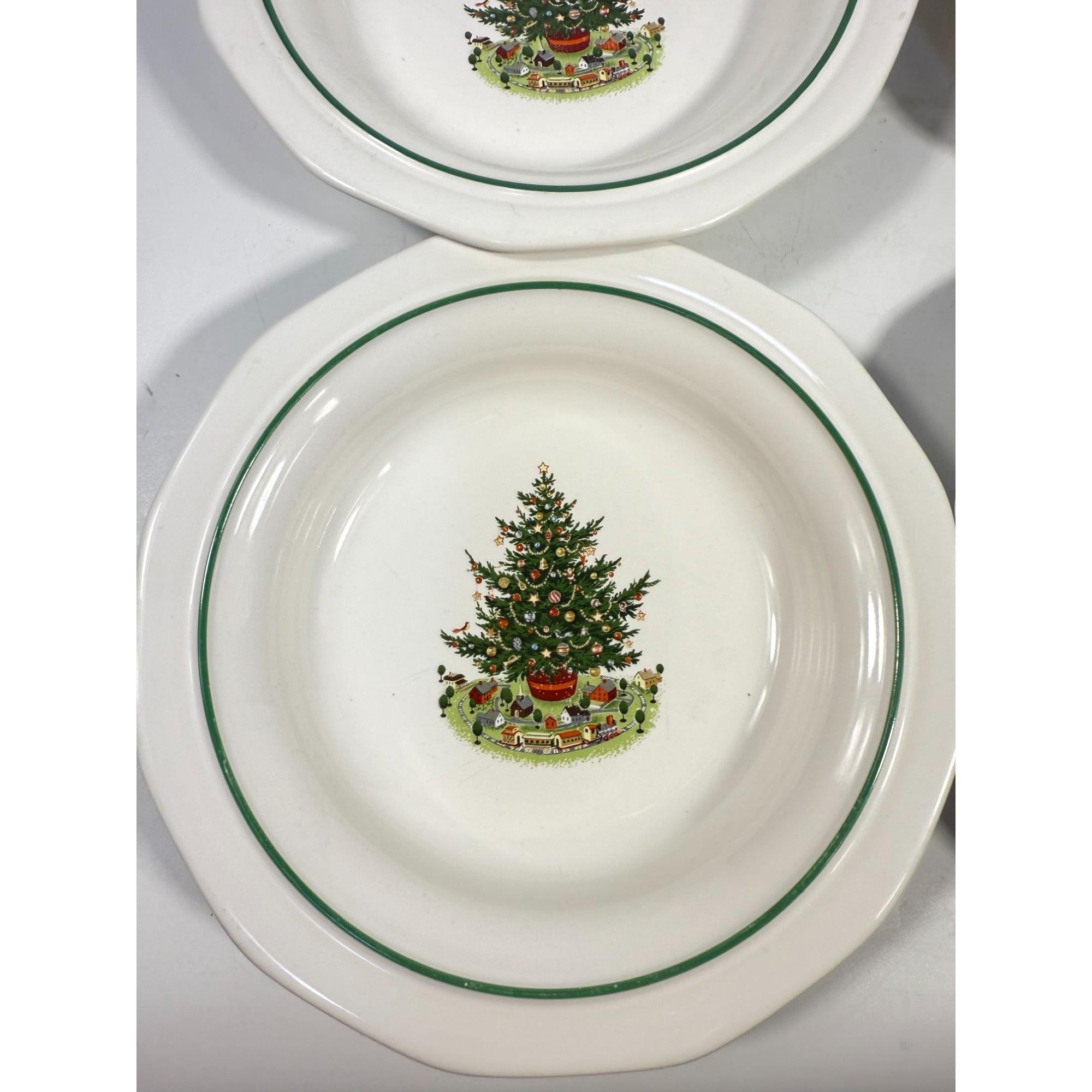 Pfaltzgraff Christmas Heritage Rimmed Soup Bowl Tree Holiday Vintage  Set 5 Replacement China Ironstone Seasonal Table Setting Traditional