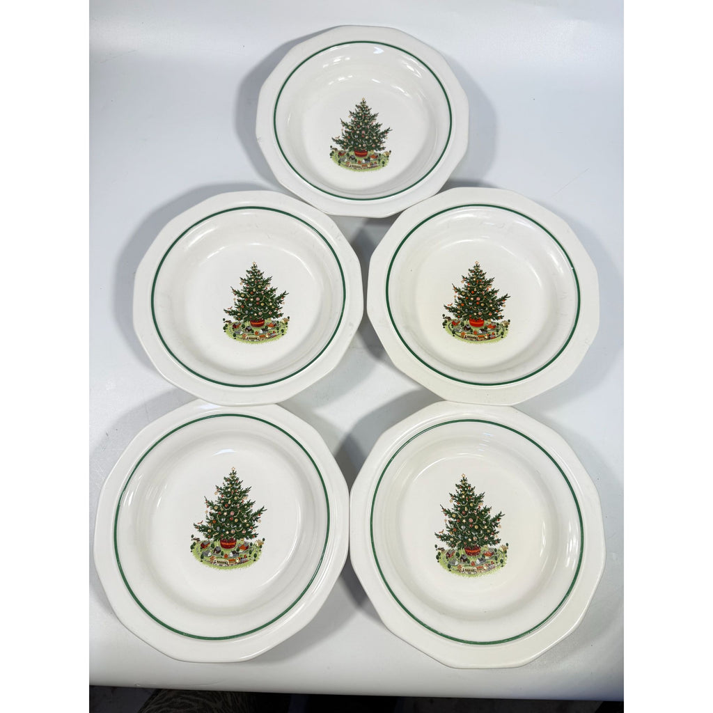 Pfaltzgraff Christmas Heritage Rimmed Soup Bowl Tree Holiday Vintage  Set 5 Replacement China Ironstone Seasonal Table Setting Traditional
