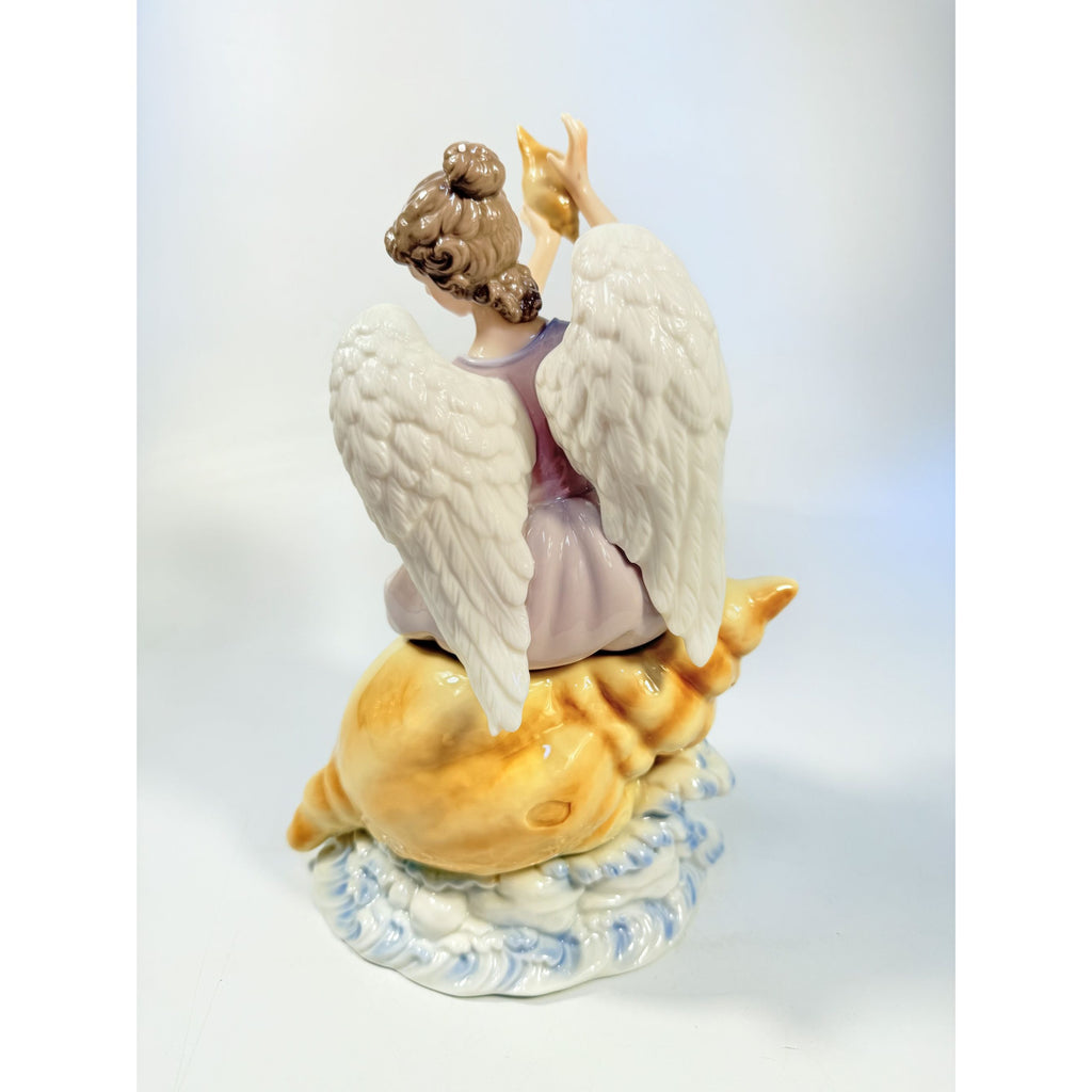 Porcelain Angel Christmas Figurine Sitting Conch Seashell Sculpture Grandeur Noel O'Well Home Decorative Accents Holiday Decor Collector