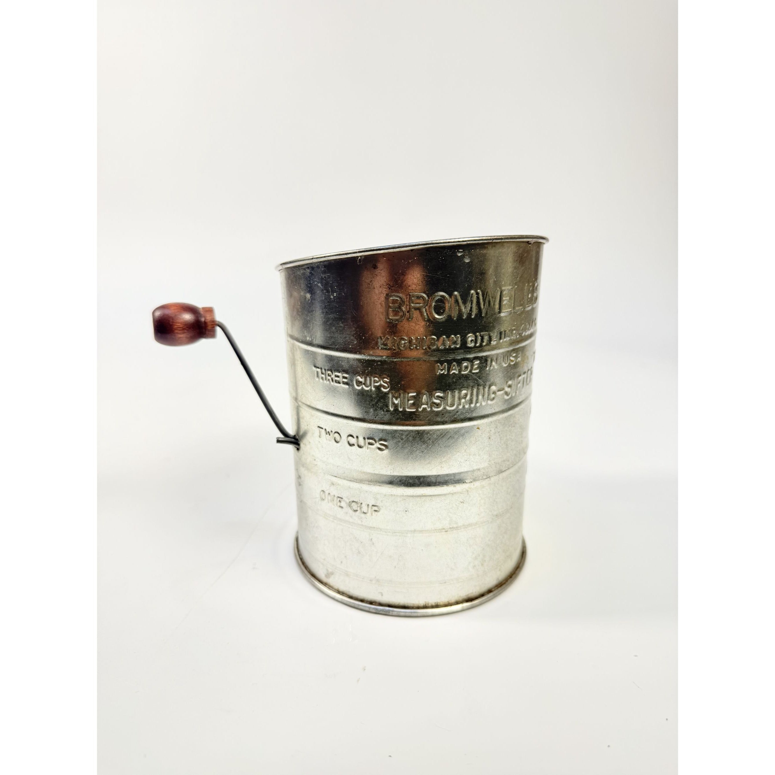 Flour Sifter Vintage Bromwell’s 3 Cup Flour Sifter USA Tin Hand Wooden Crank Mid Century Farmhouse Kitchen Tools Utensils Cooking