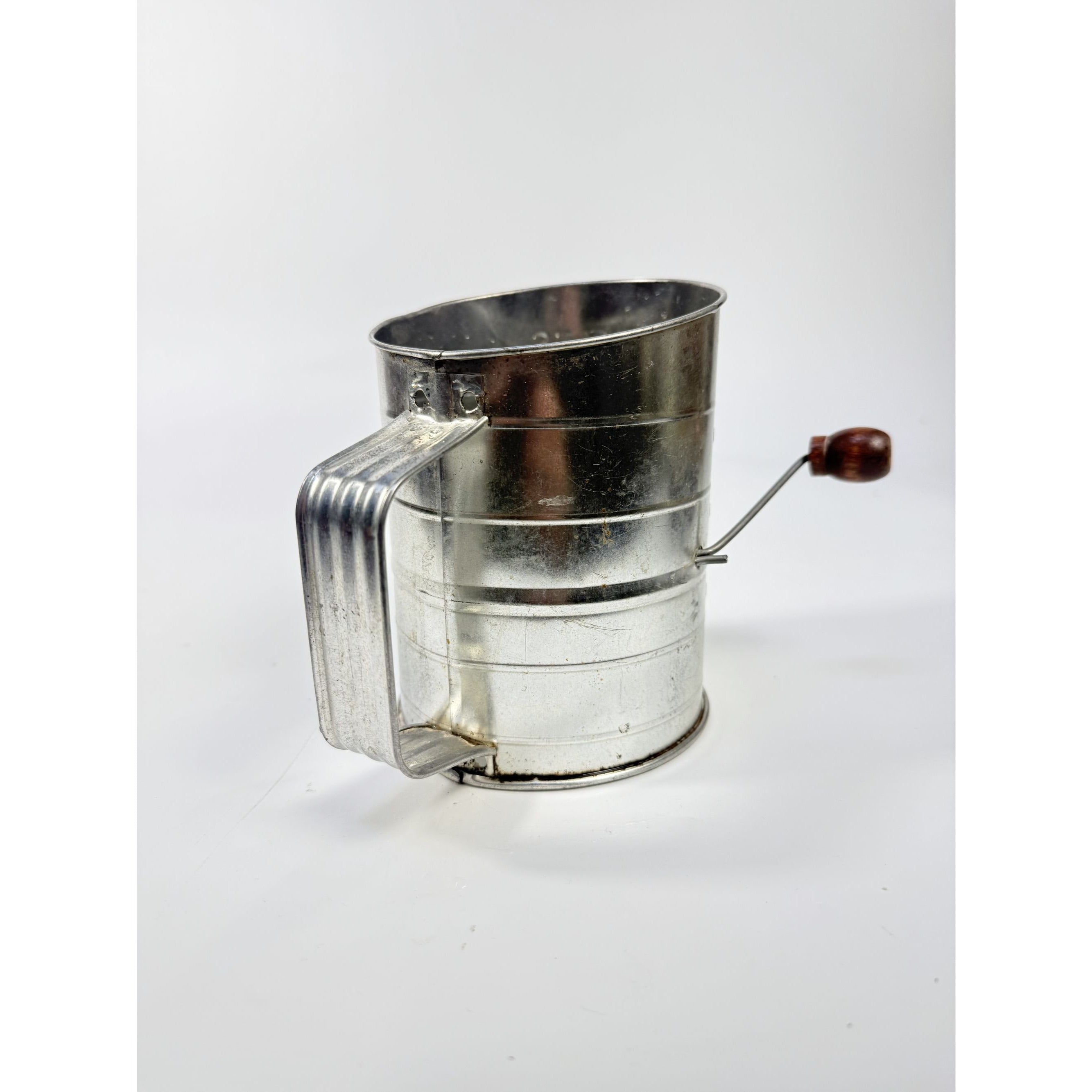 Flour Sifter Vintage Bromwell’s 3 Cup Flour Sifter USA Tin Hand Wooden Crank Mid Century Farmhouse Kitchen Tools Utensils Cooking