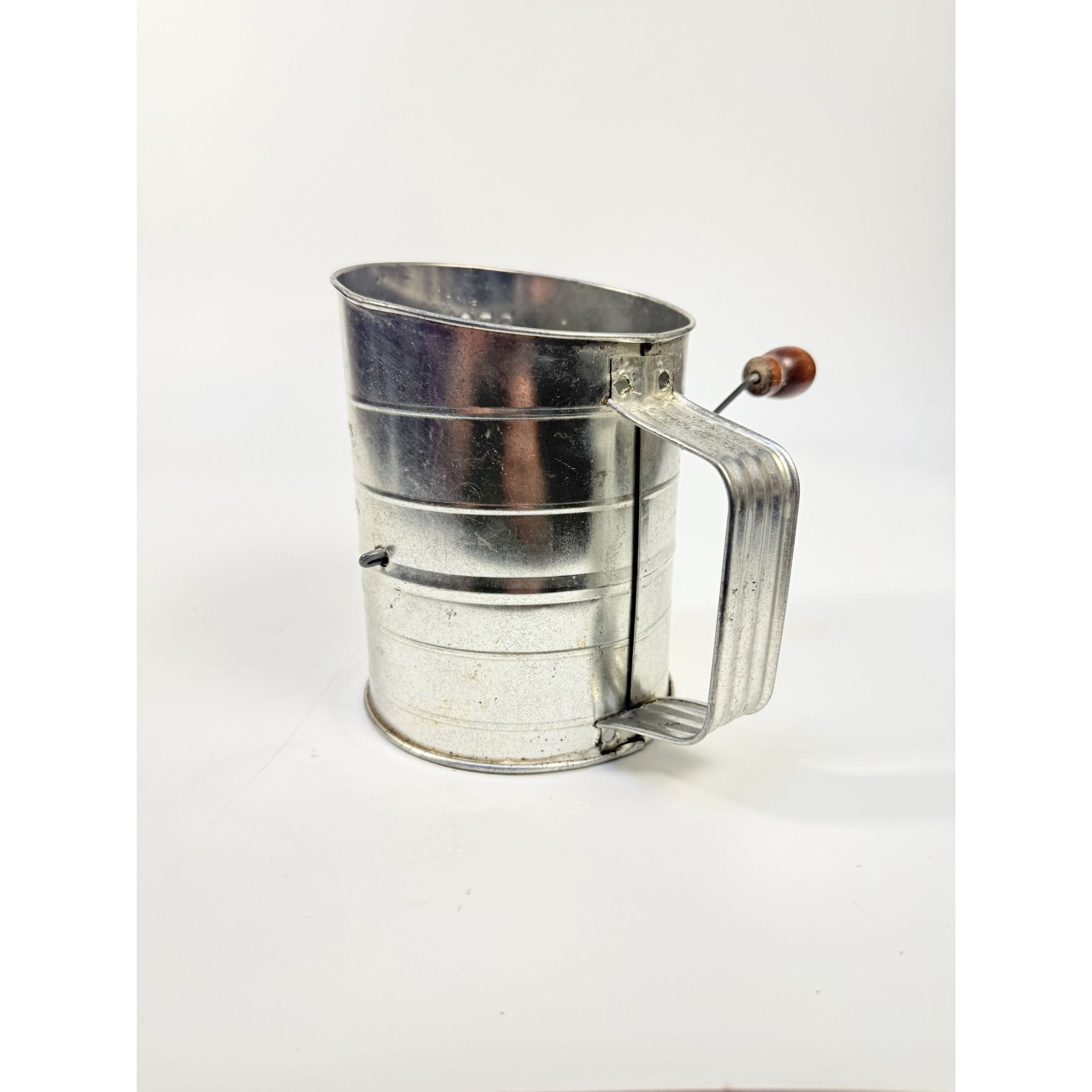 Flour Sifter Vintage Bromwell’s 3 Cup Flour Sifter USA Tin Hand Wooden Crank Mid Century Farmhouse Kitchen Tools Utensils Cooking