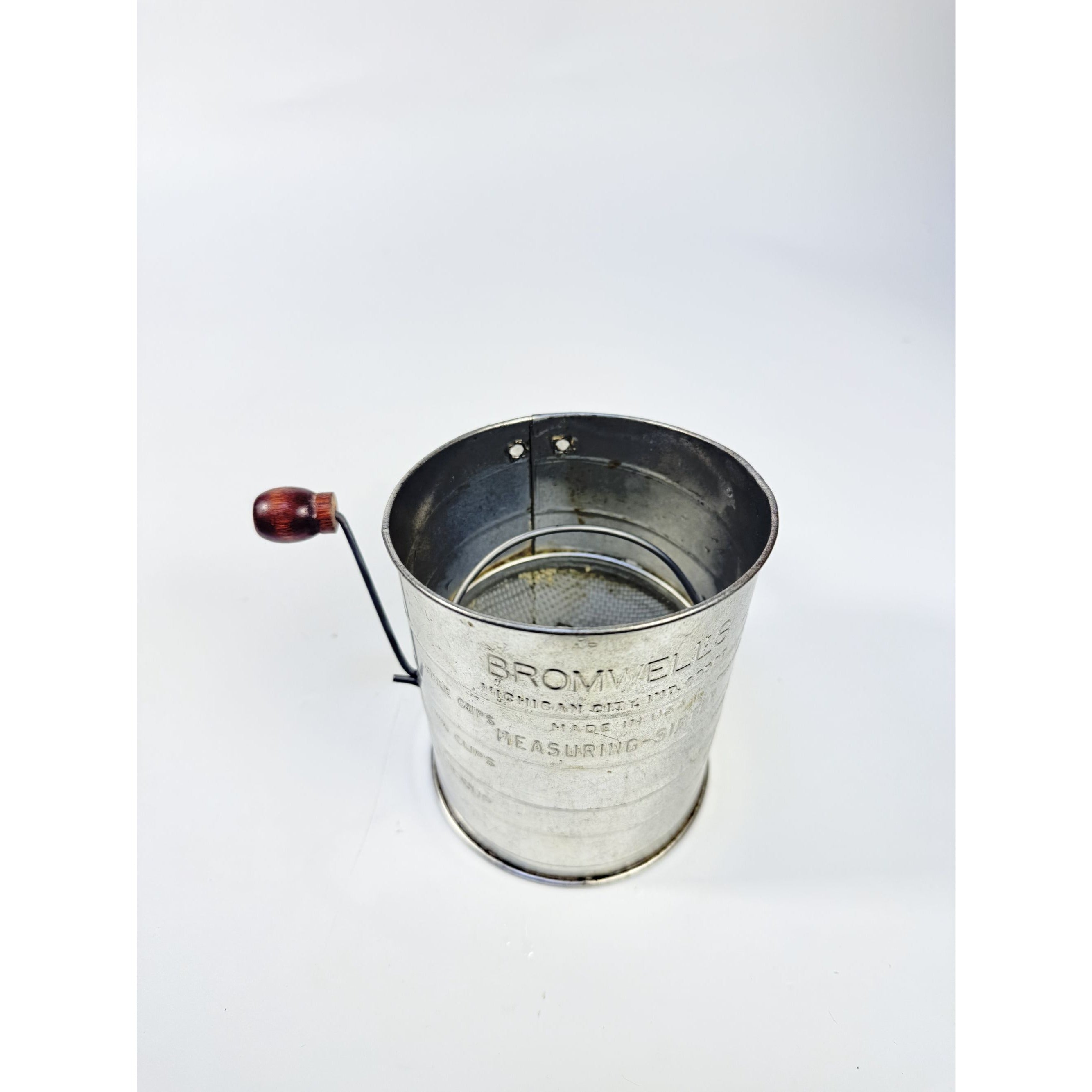 Flour Sifter Vintage Bromwell’s 3 Cup Flour Sifter USA Tin Hand Wooden Crank Mid Century Farmhouse Kitchen Tools Utensils Cooking