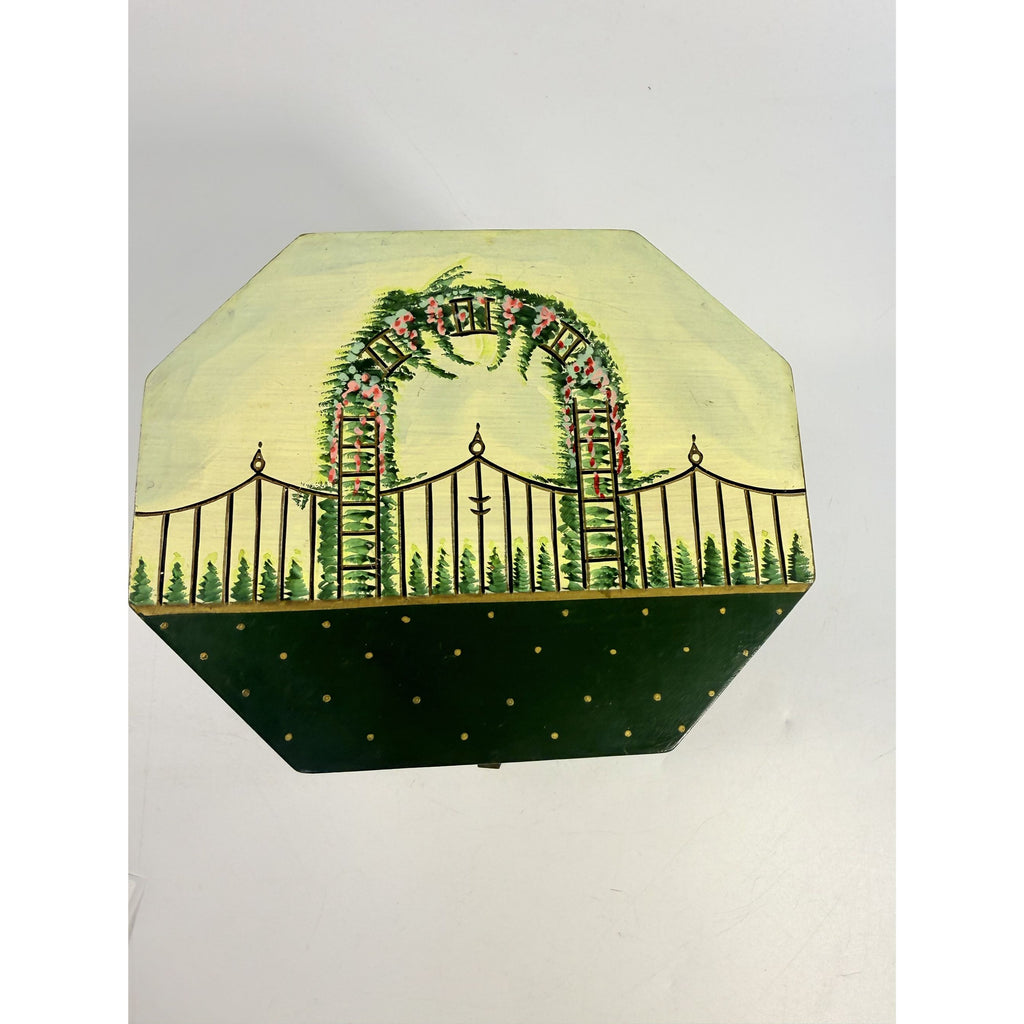 Wooden Keepsake Box Vintage Hand-Painted Garden Gate Flowers Trellis Octagon Wood Storage Box Boudier Dresser Purse Box Spring Cottage