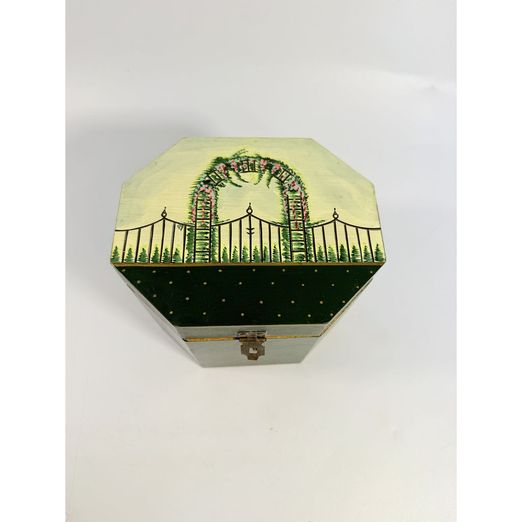 Wooden Keepsake Box Vintage Hand-Painted Garden Gate Flowers Trellis Octagon Wood Storage Box Boudier Dresser Purse Box Spring Cottage