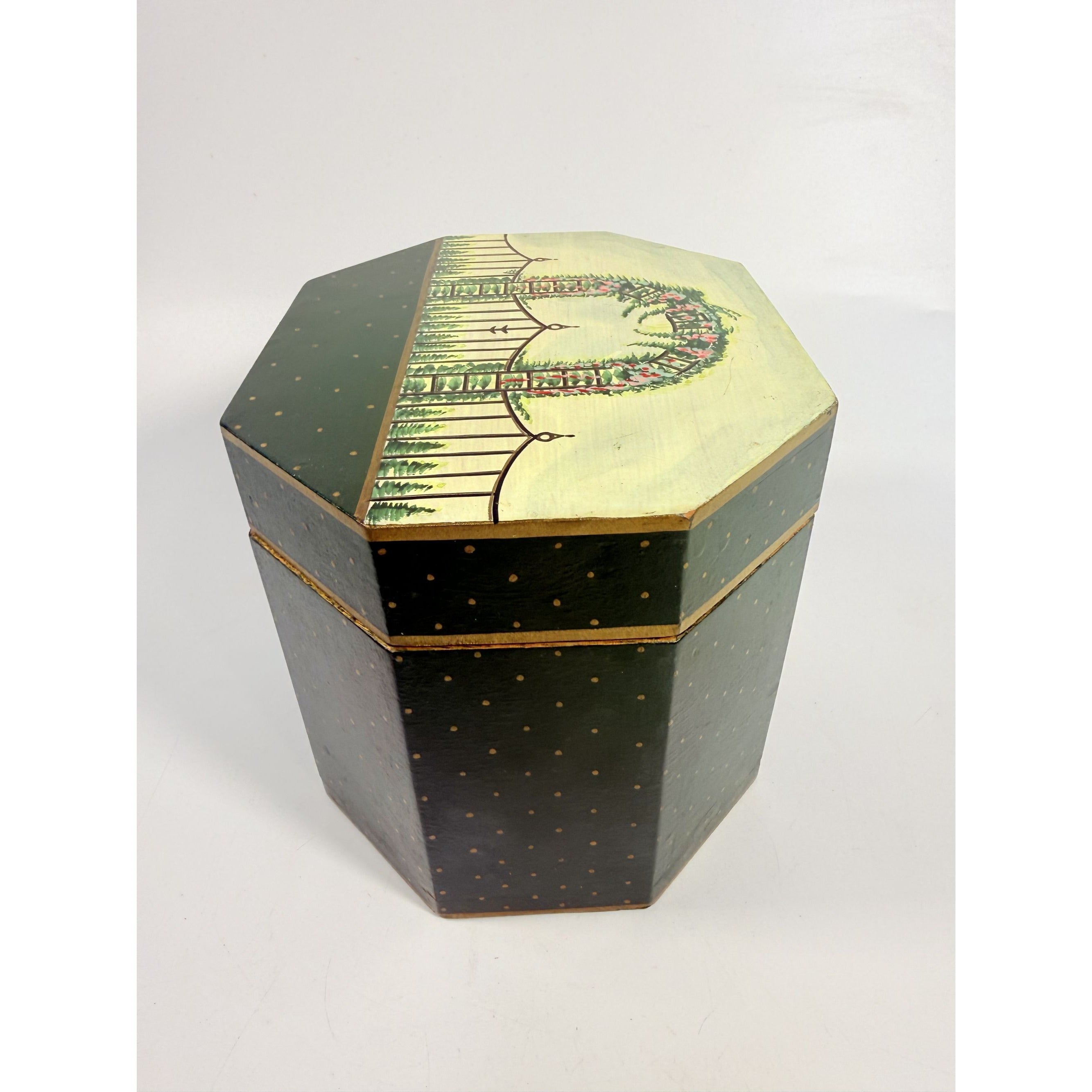 Wooden Keepsake Box Vintage Hand-Painted Garden Gate Flowers Trellis Octagon Wood Storage Box Boudier Dresser Purse Box Spring Cottage