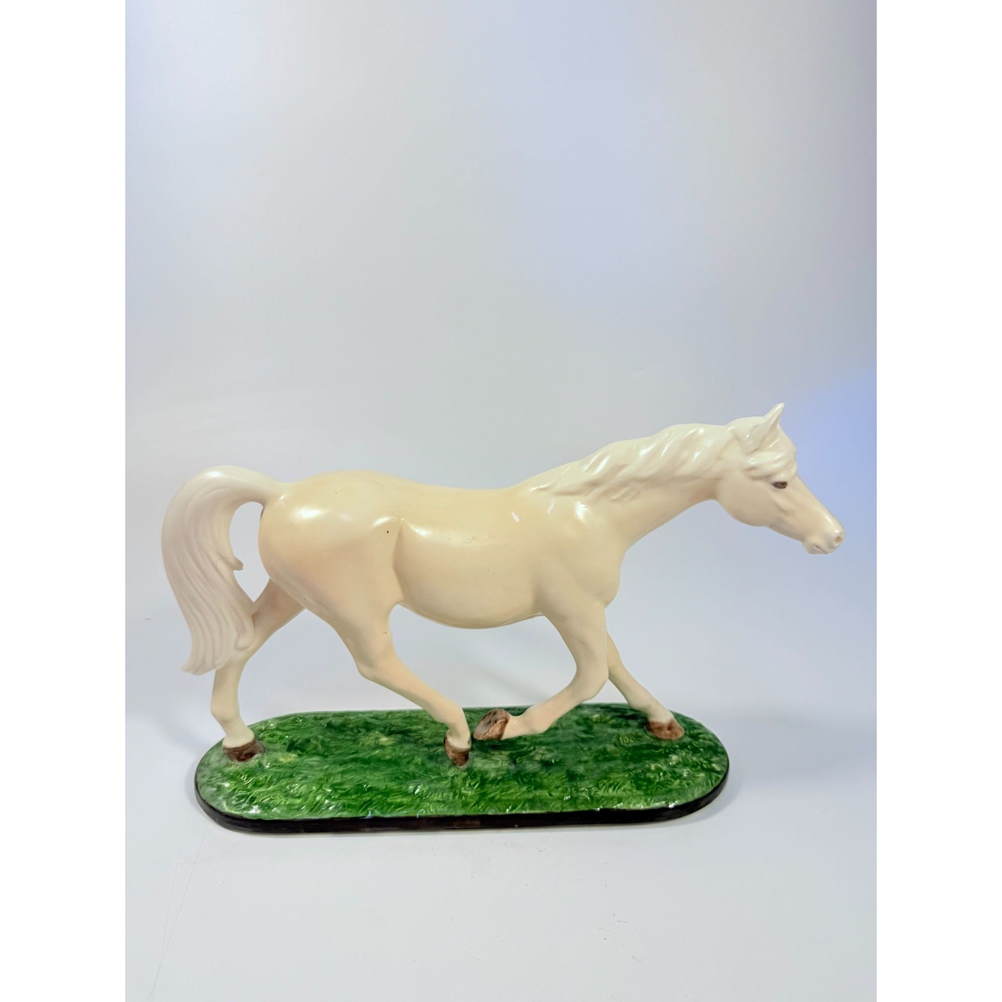 Horse Figurine Statue Hand Painted Atlantic Mold Ceramic White Home Decor Decorative Accents Vintage Retro