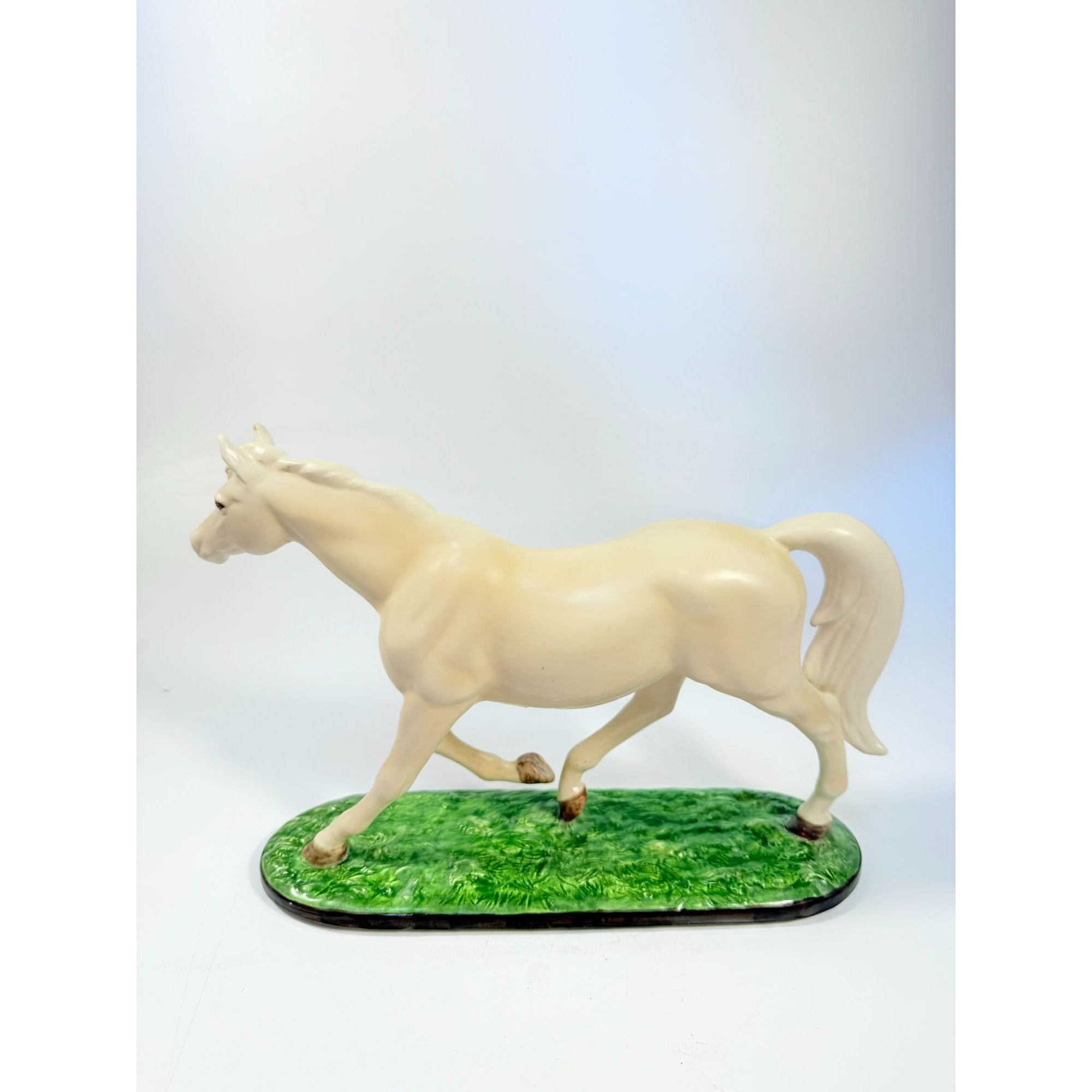 Horse Figurine Statue Hand Painted Atlantic Mold Ceramic White Home Decor Decorative Accents Vintage Retro