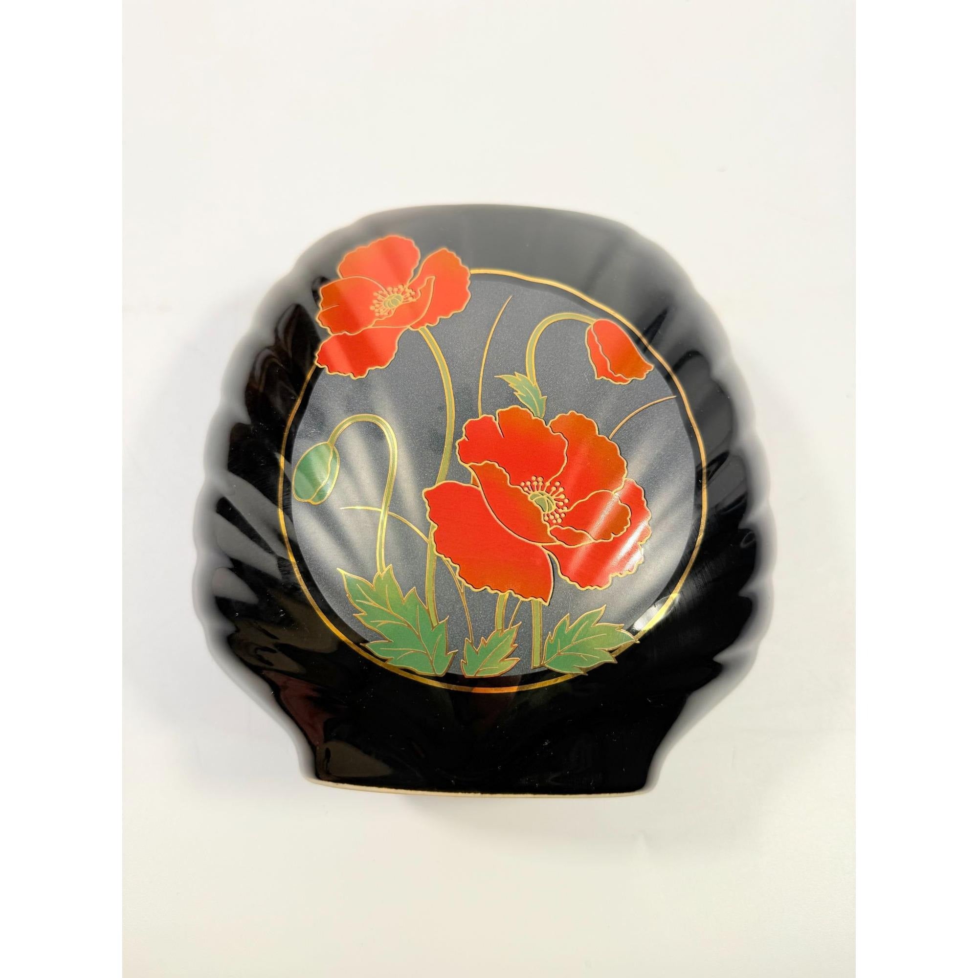 Oriental Vase Black Gloss Porcelain Red Poppies Flowers Poppy Fine China Japan 80s Retro Gold Embossed Home Decor Decorative Accents