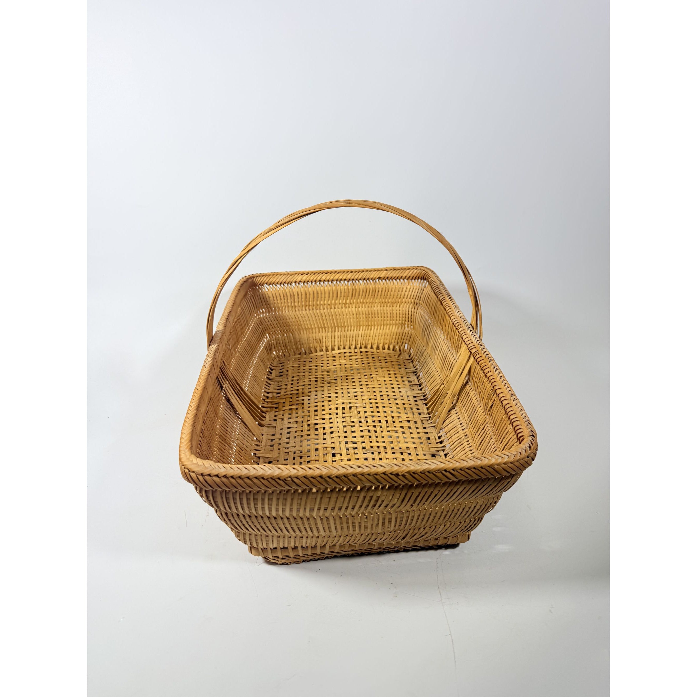 Handwowen Storage Shopping Handled Basket Vintage Light Wood Handmade Decorative Home Decor Accents Farmhouse Cottage Granny Core Country