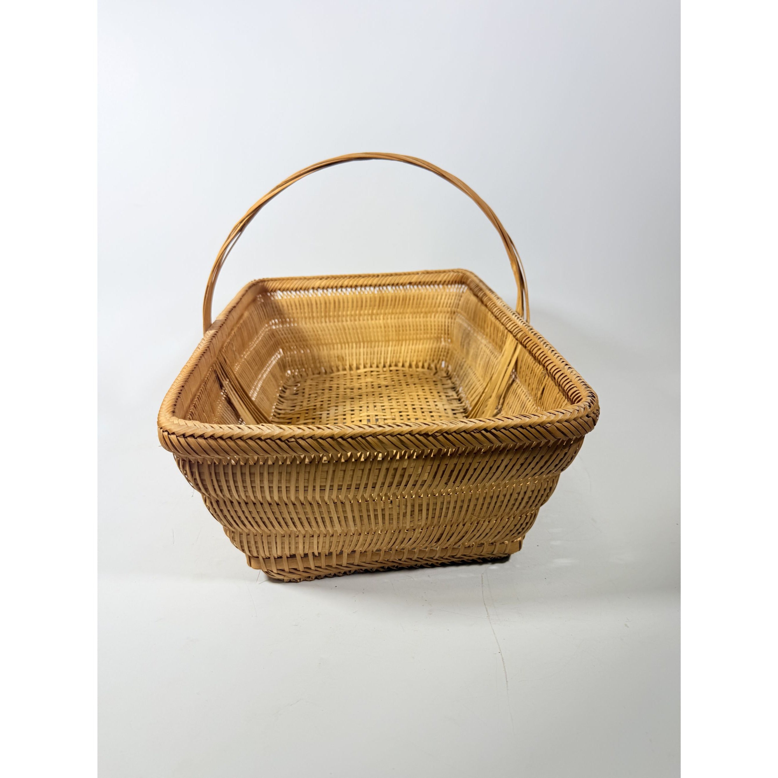 Handwowen Storage Shopping Handled Basket Vintage Light Wood Handmade Decorative Home Decor Accents Farmhouse Cottage Granny Core Country