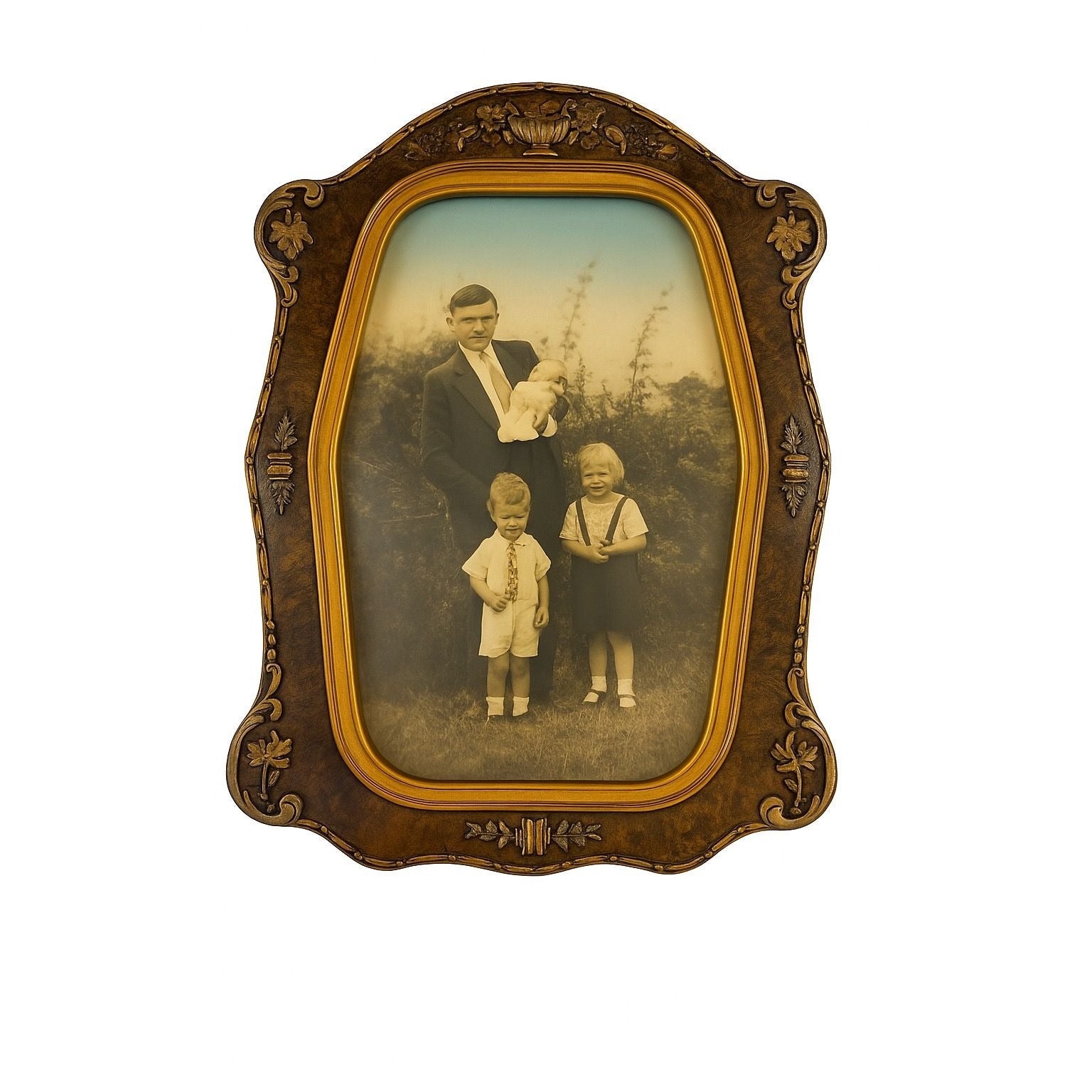Antique Picture Frame Wood Ornate Gesso Convex Bubble Glass Picture Octagon Family Portrait | Wall Home Decor Decorative Accents Vintage